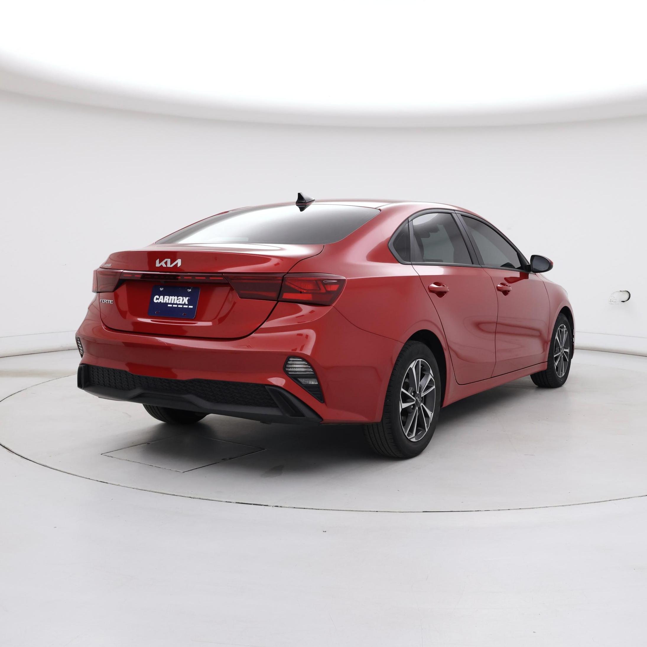 Thumbnail: 2024 Kia Forte - 8