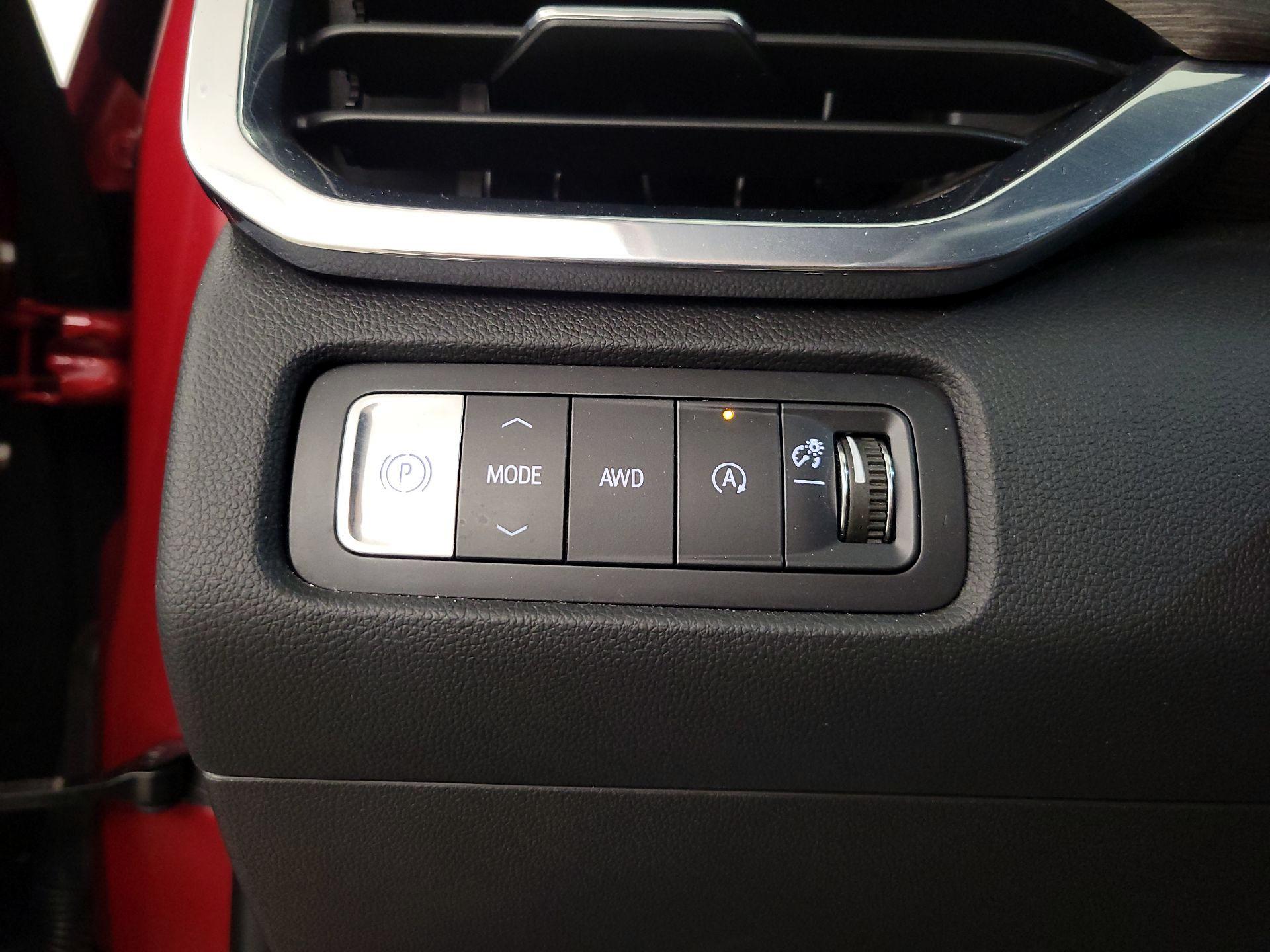 Thumbnail: 2024 GMC Acadia - 13