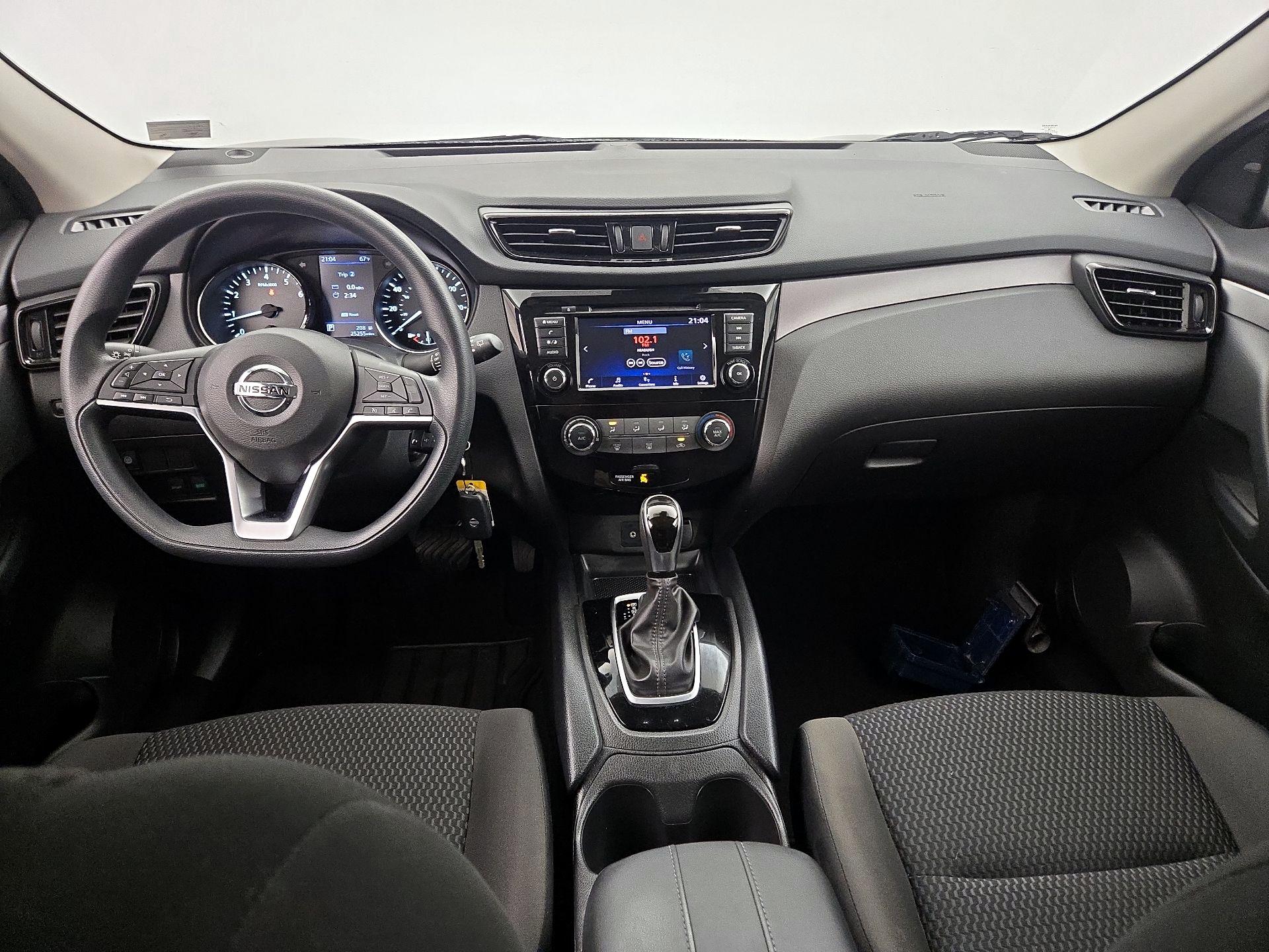 Thumbnail: 2021 Nissan Rogue Sport - 9