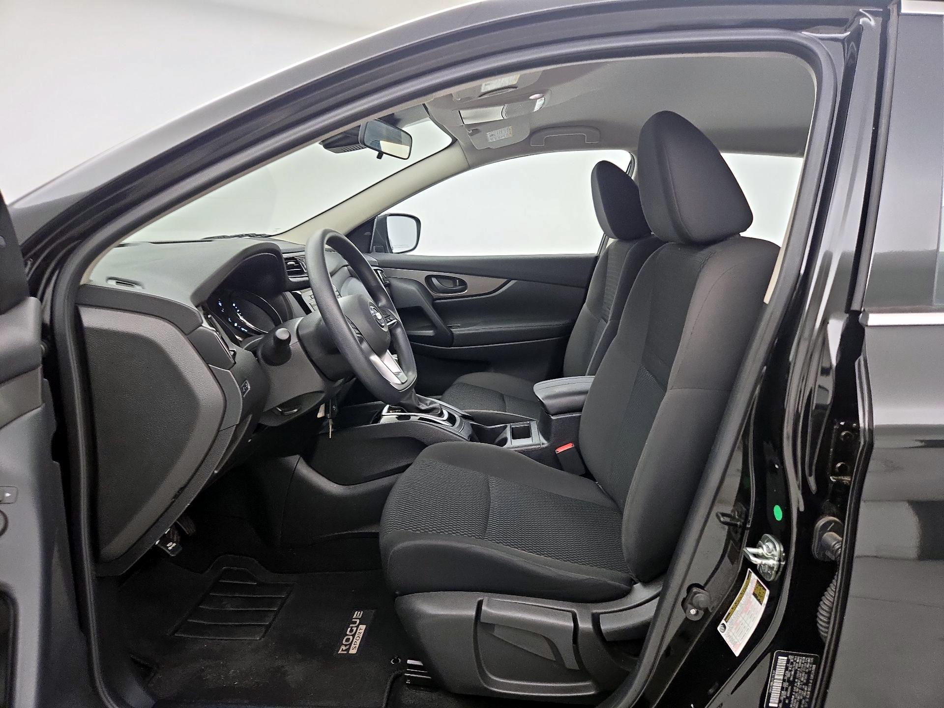 Thumbnail: 2021 Nissan Rogue Sport - 11