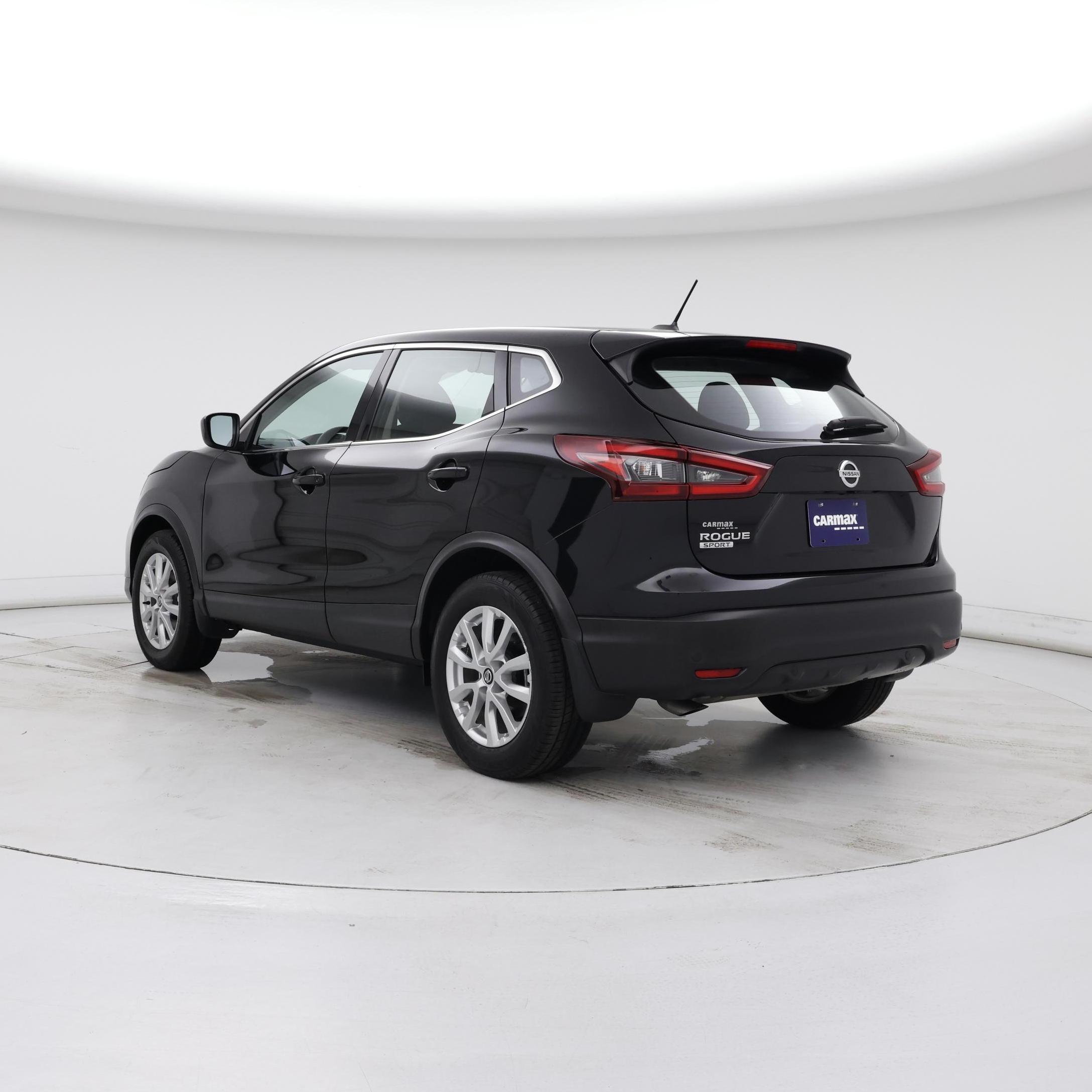 Thumbnail: 2021 Nissan Rogue Sport - 2