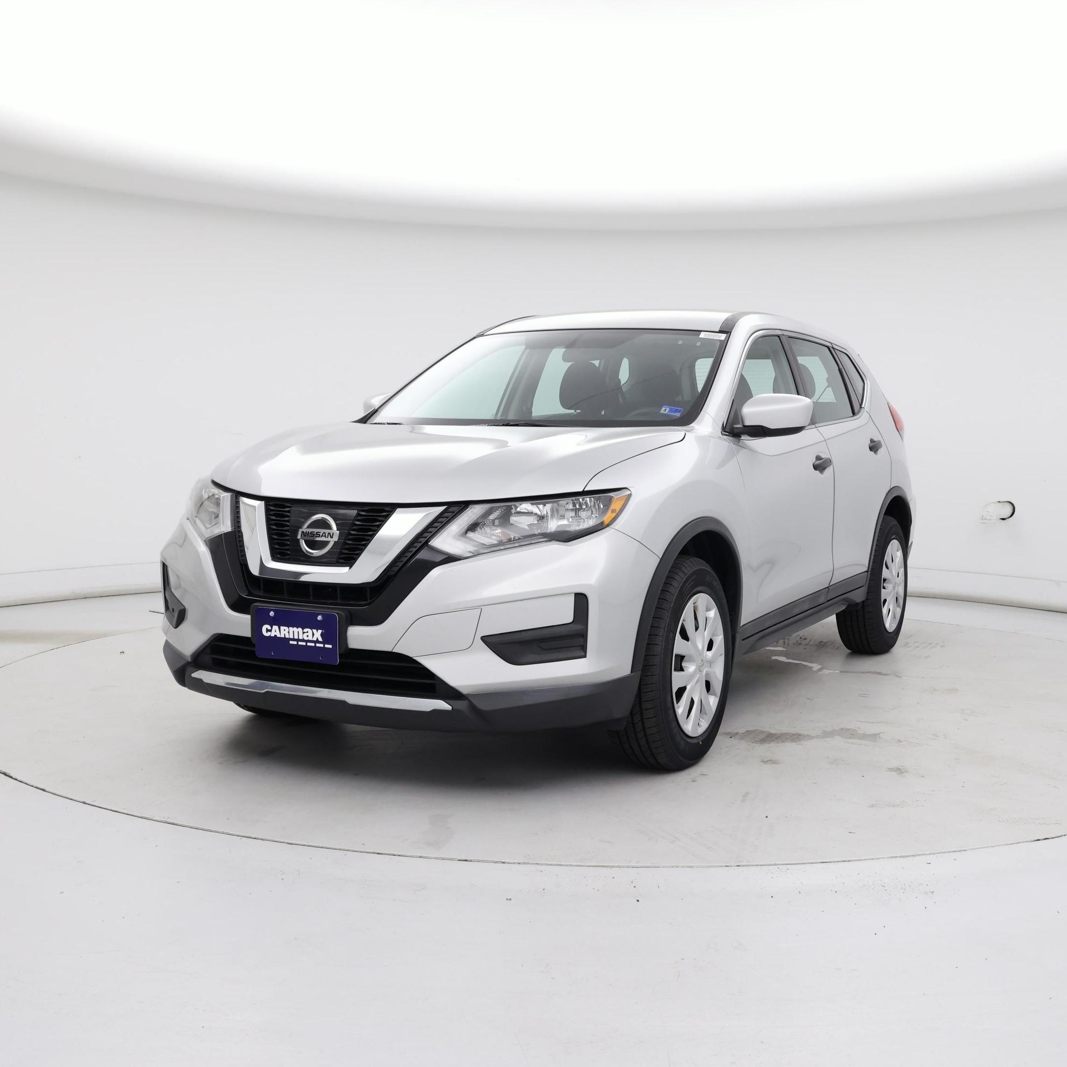 Thumbnail: 2017 Nissan Rogue - 4