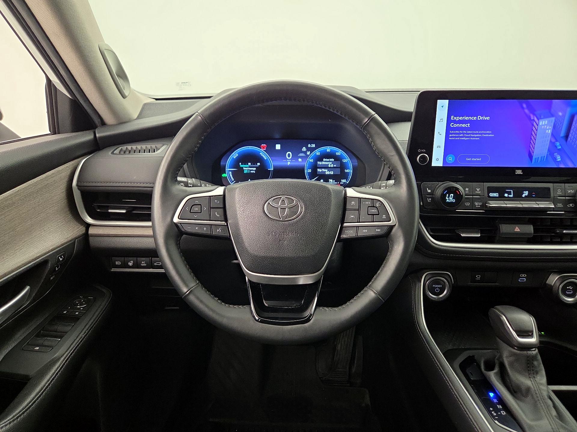 Thumbnail: 2024 Toyota Highlander - 10