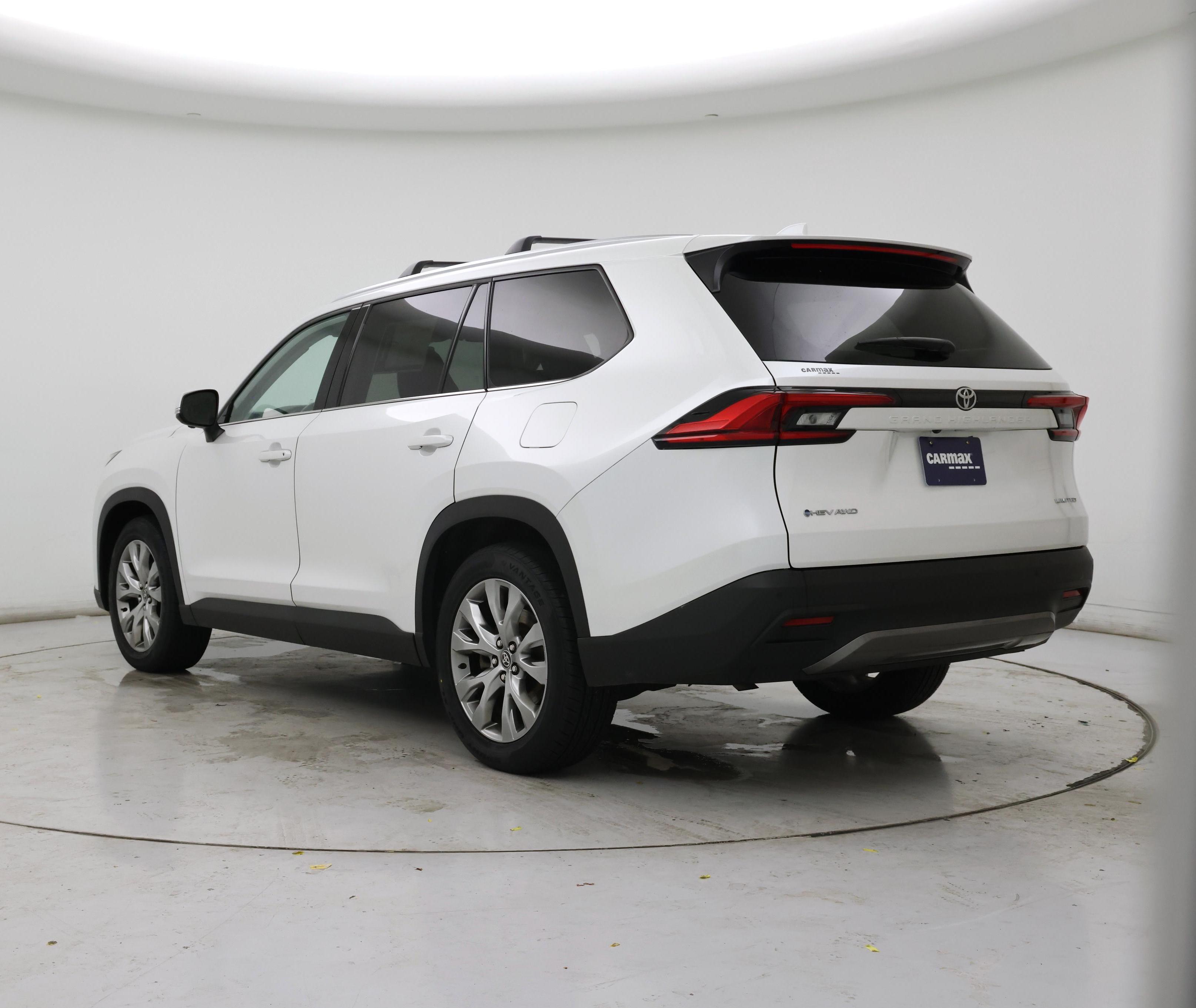 Thumbnail: 2024 Toyota Highlander - 2