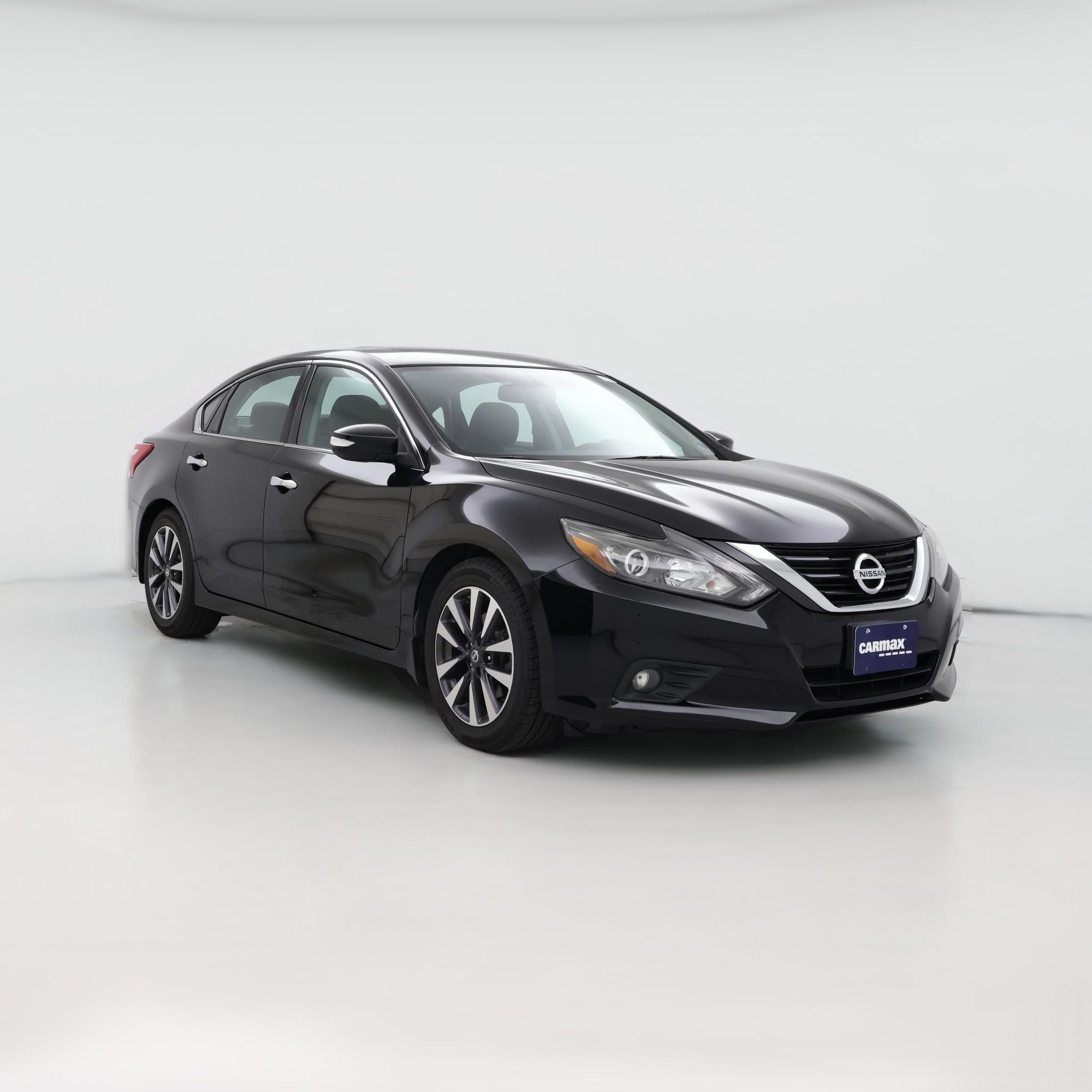 Thumbnail: 2016 Nissan Altima - 1