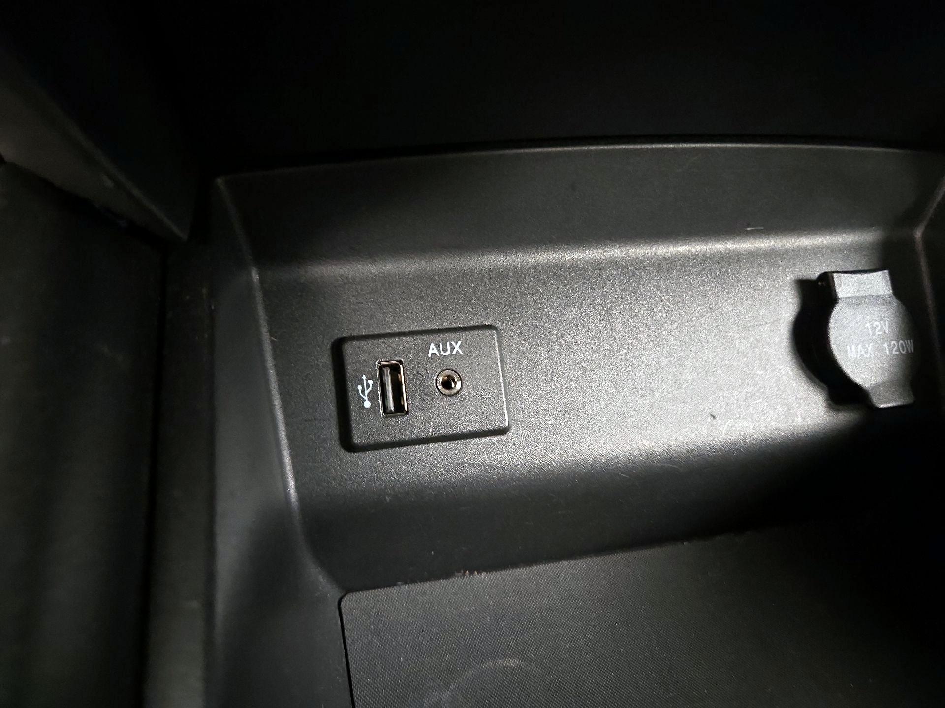 Thumbnail: 2016 Nissan Altima - 19