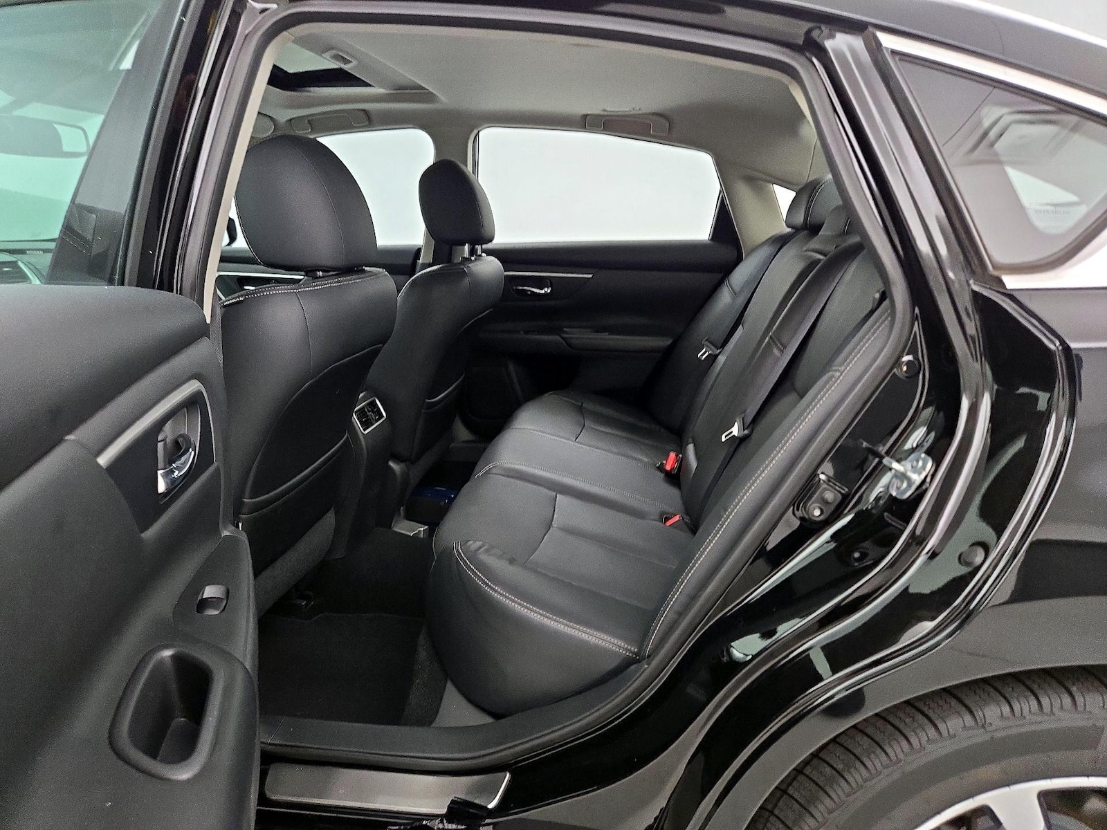2016 Nissan Altima SL - Photo 22