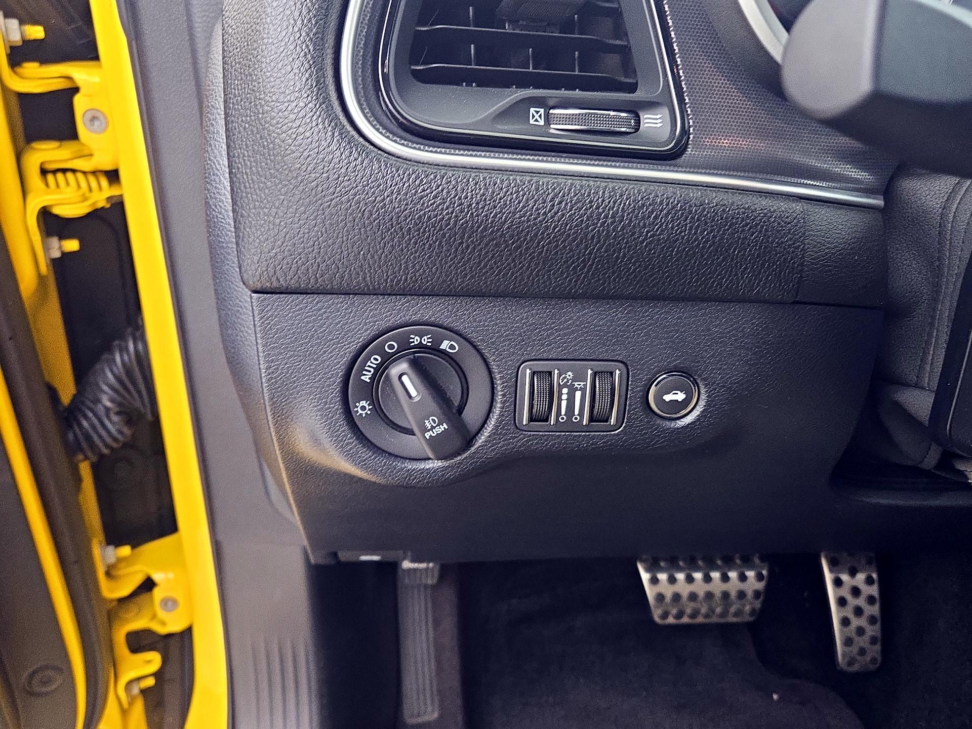 Thumbnail: 2018 Dodge Challenger - 13