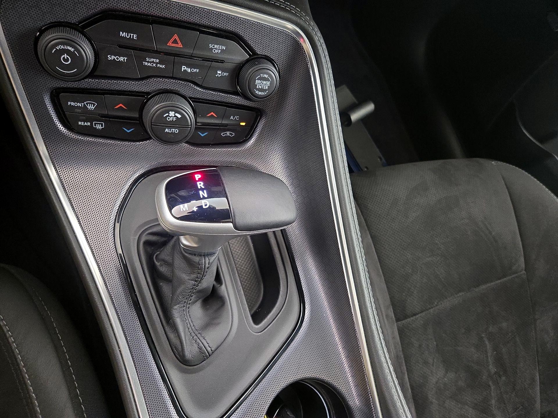 Thumbnail: 2018 Dodge Challenger - 17