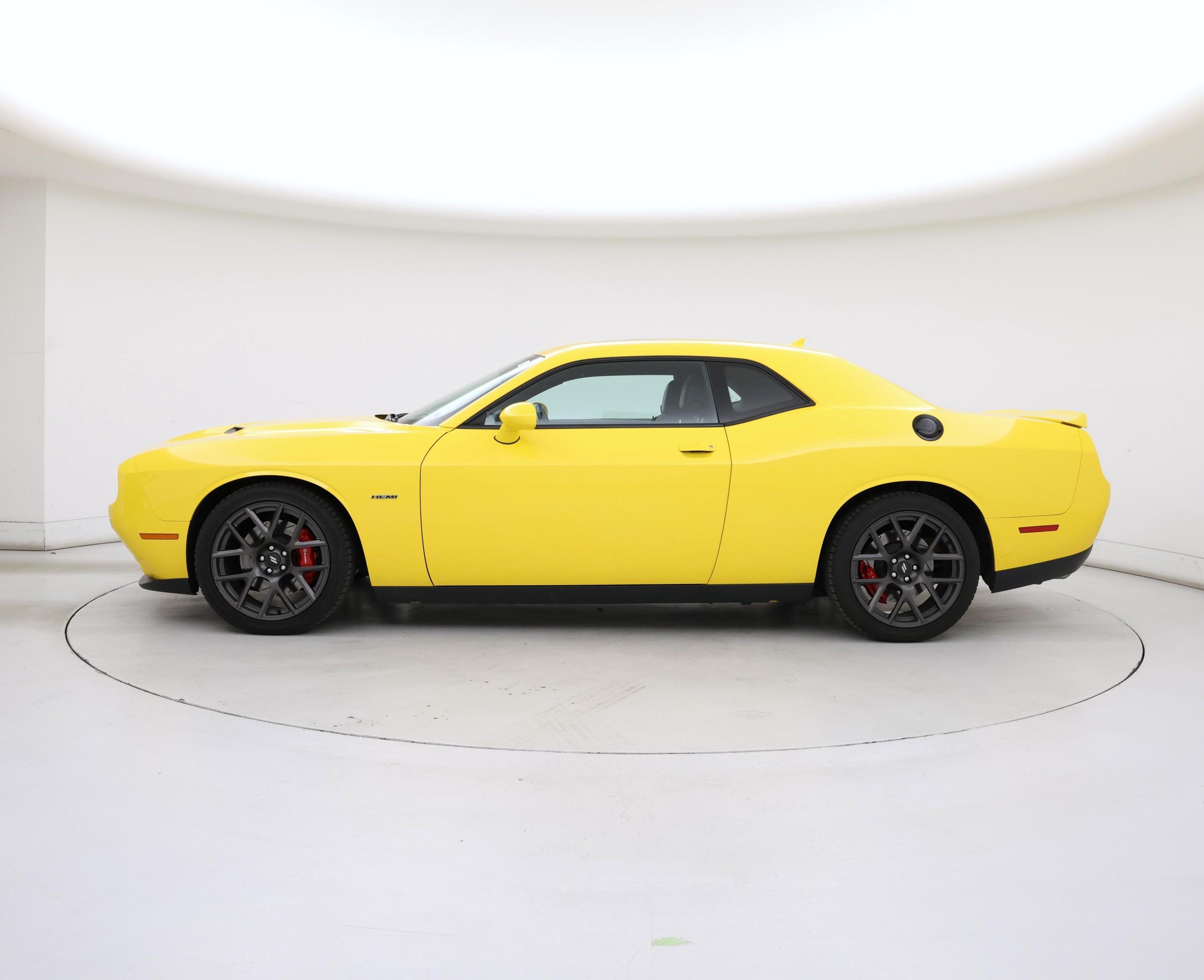 Thumbnail: 2018 Dodge Challenger - 3