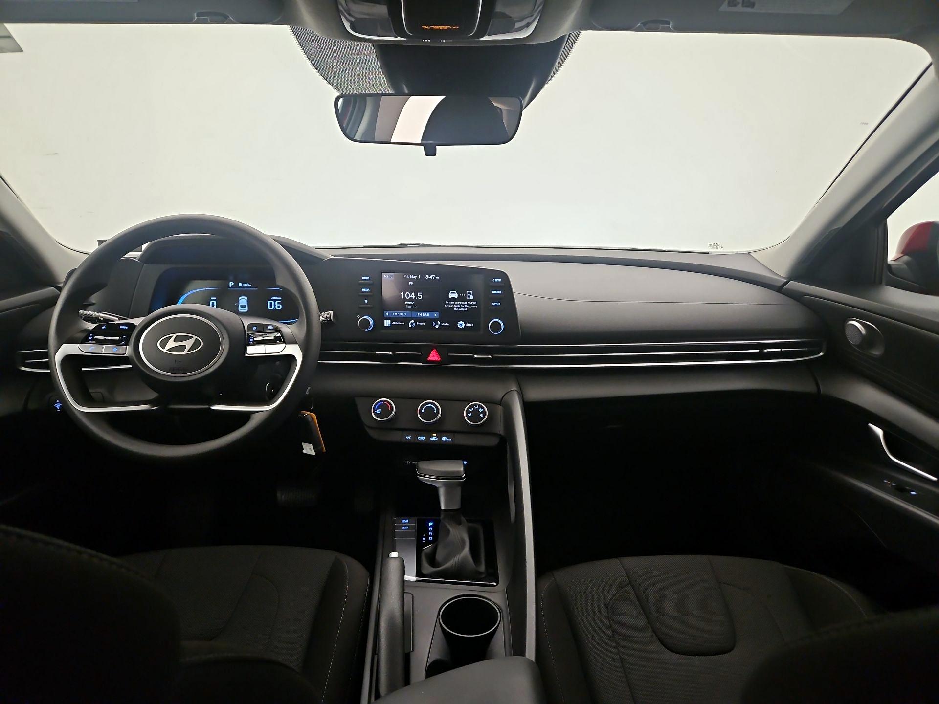 Thumbnail: 2025 Hyundai Elantra - 9