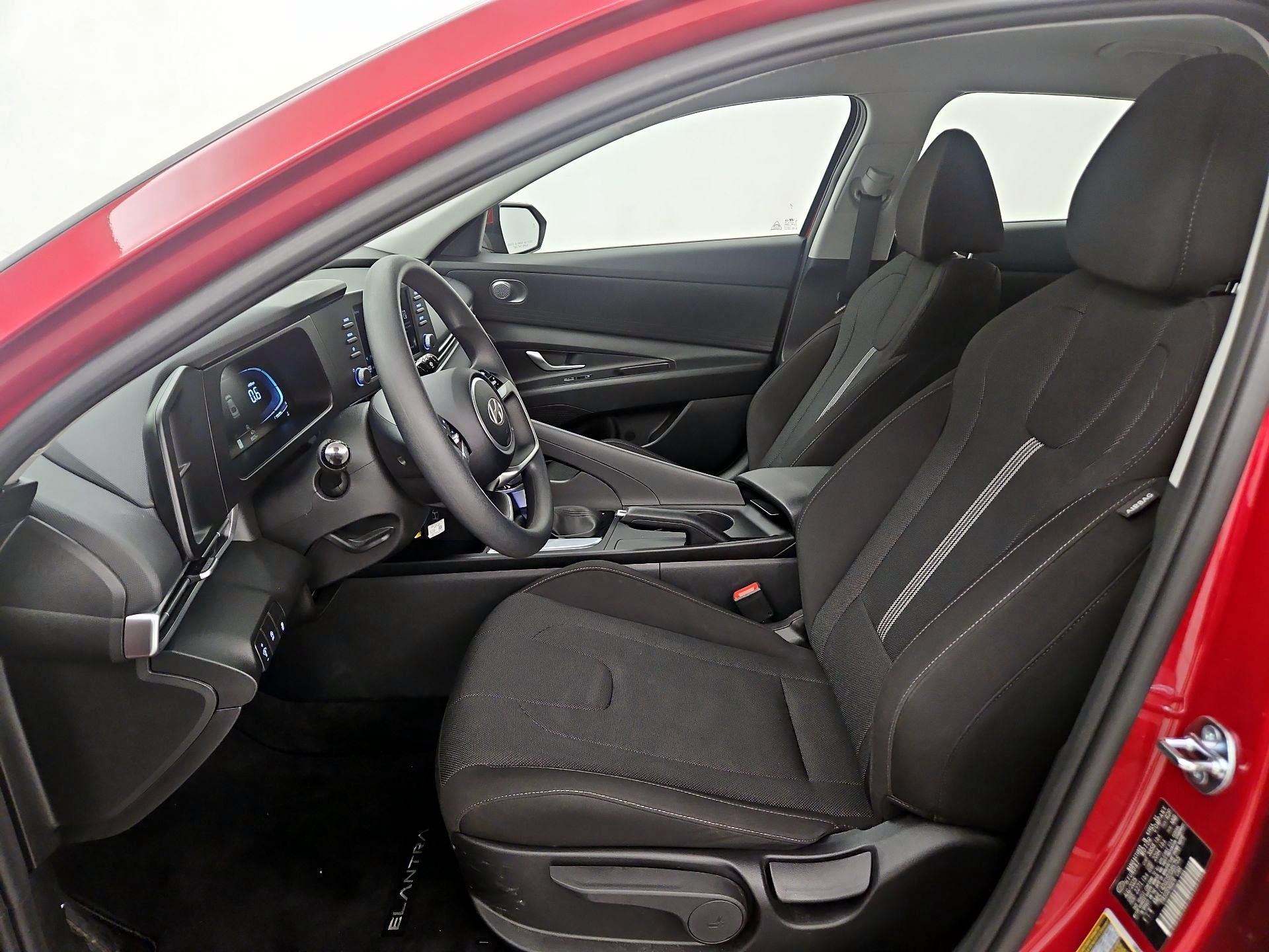 Thumbnail: 2025 Hyundai Elantra - 11