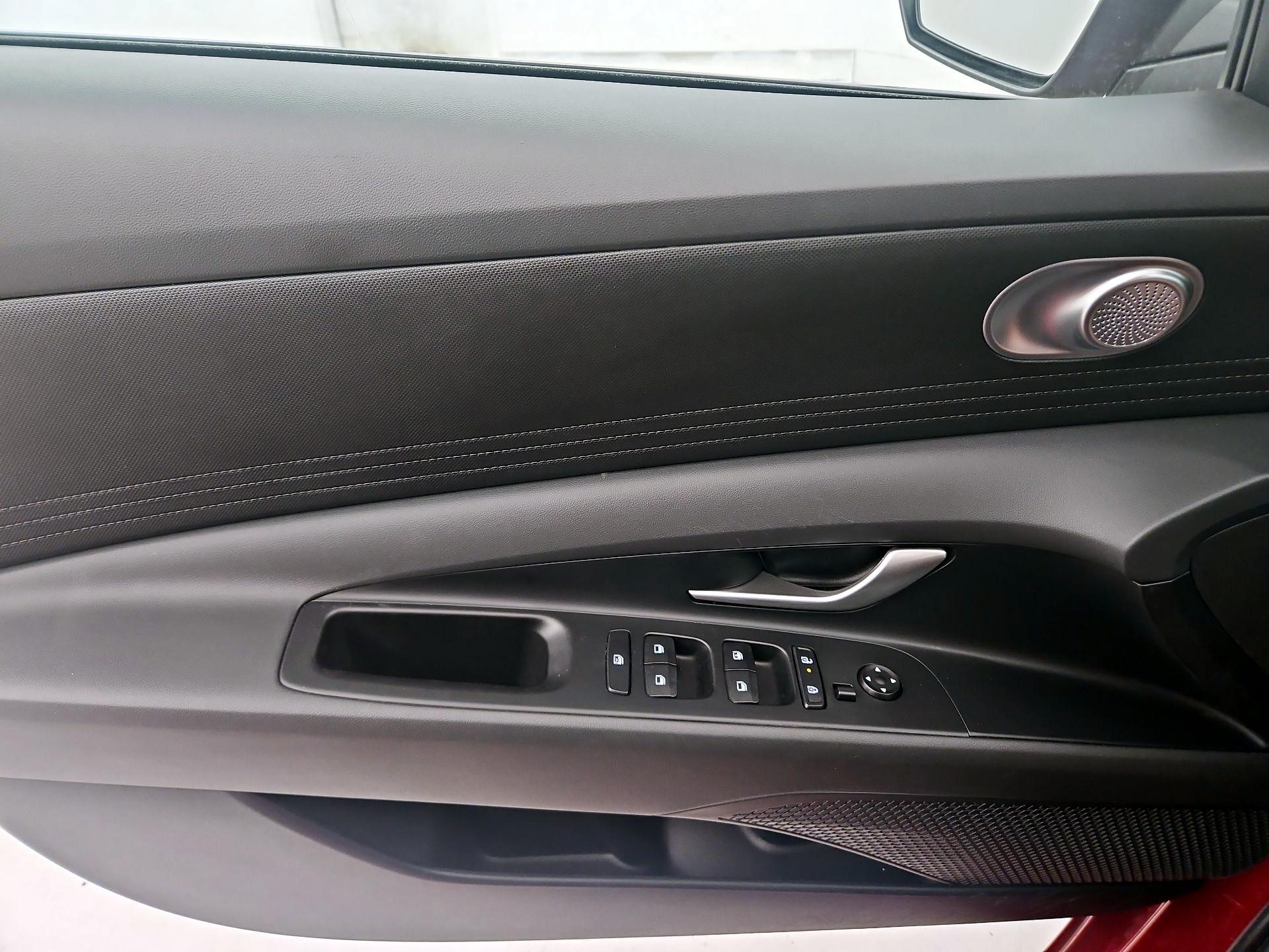 Thumbnail: 2025 Hyundai Elantra - 12
