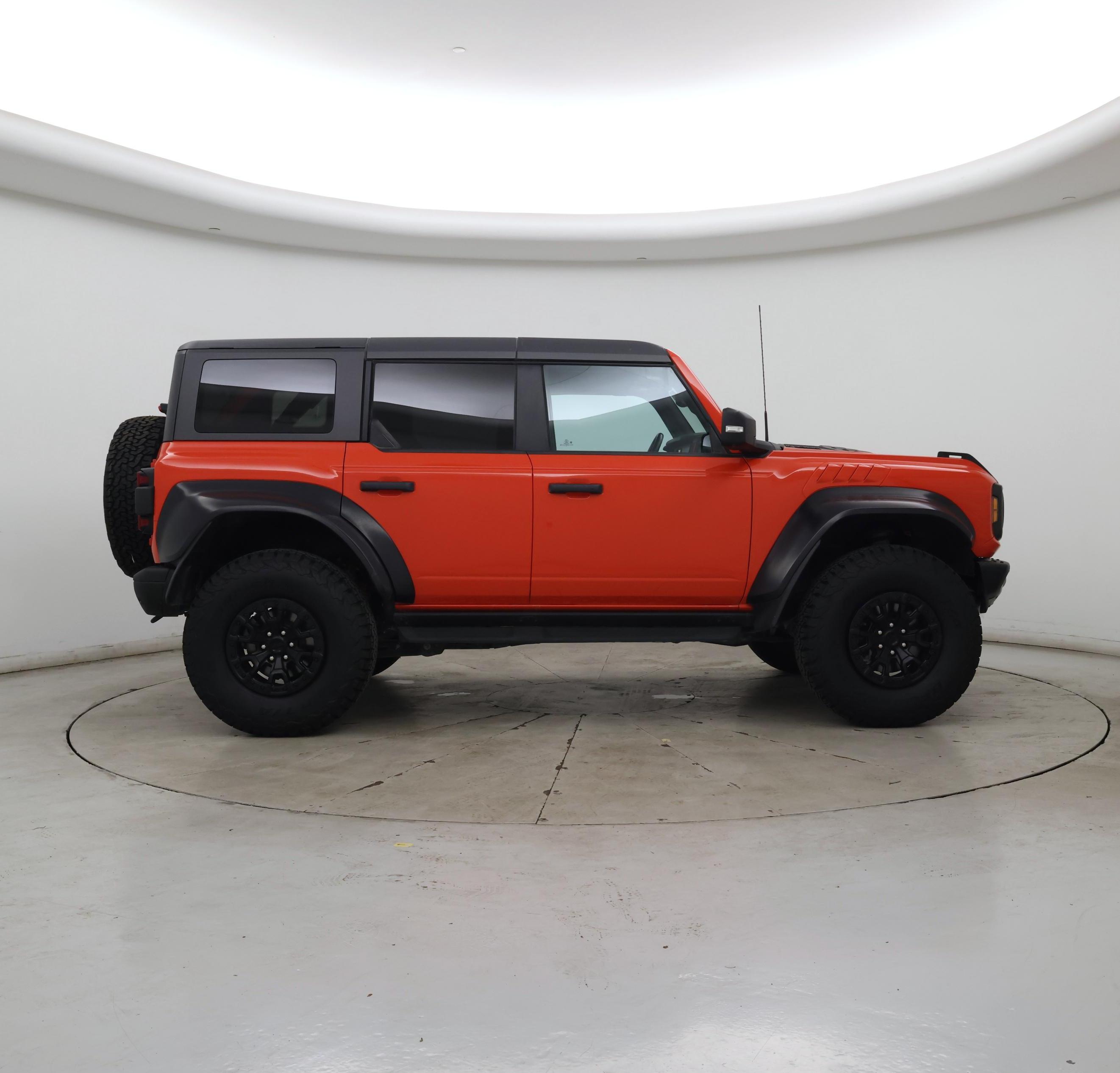 Thumbnail: 2023 Ford Bronco - 7