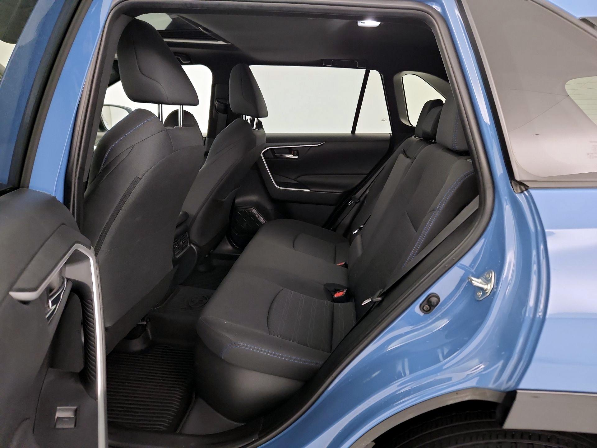 Thumbnail: 2022 Toyota RAV4 - 20