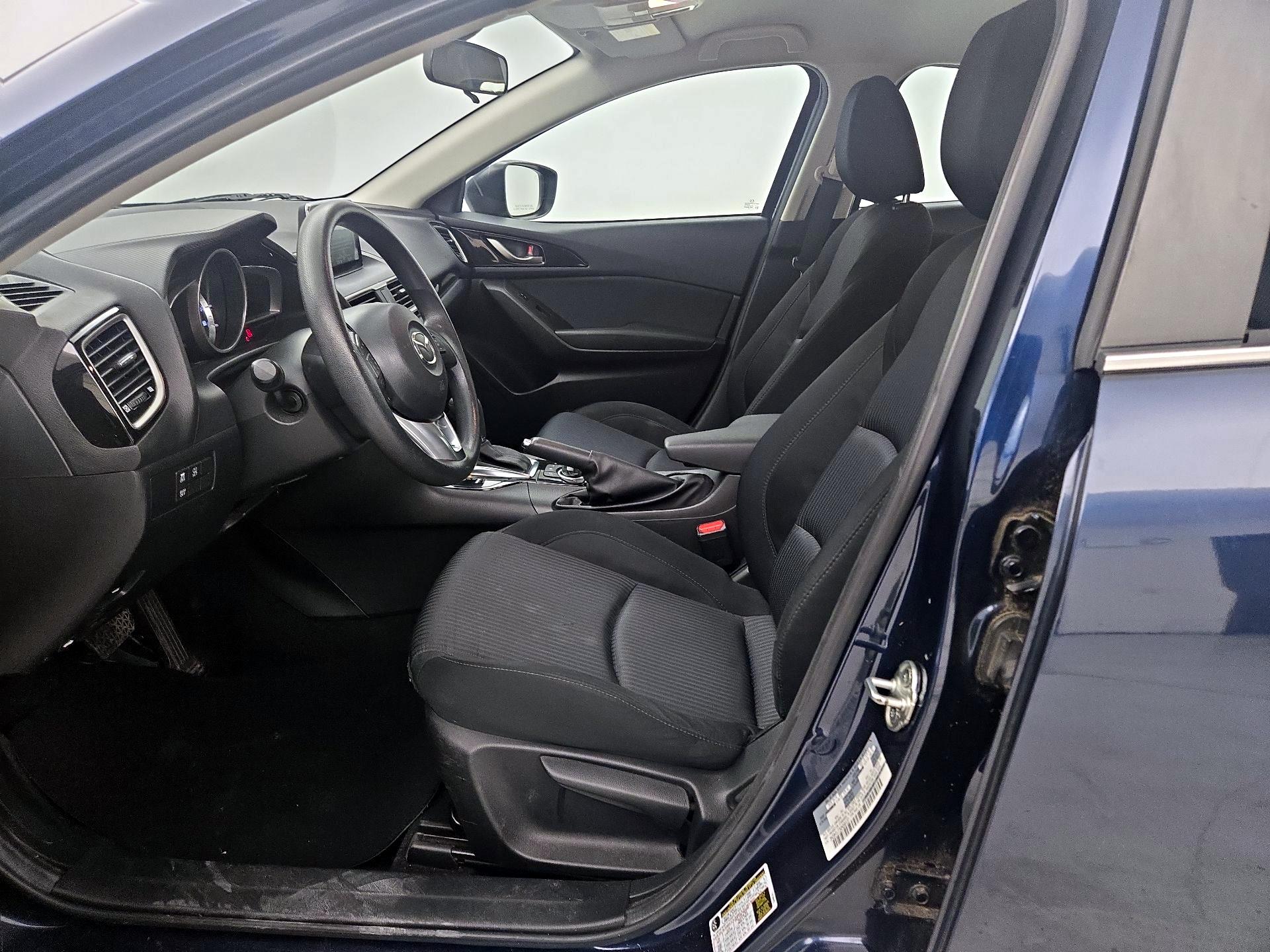 Thumbnail: 2016 Mazda Mazda3 - 11