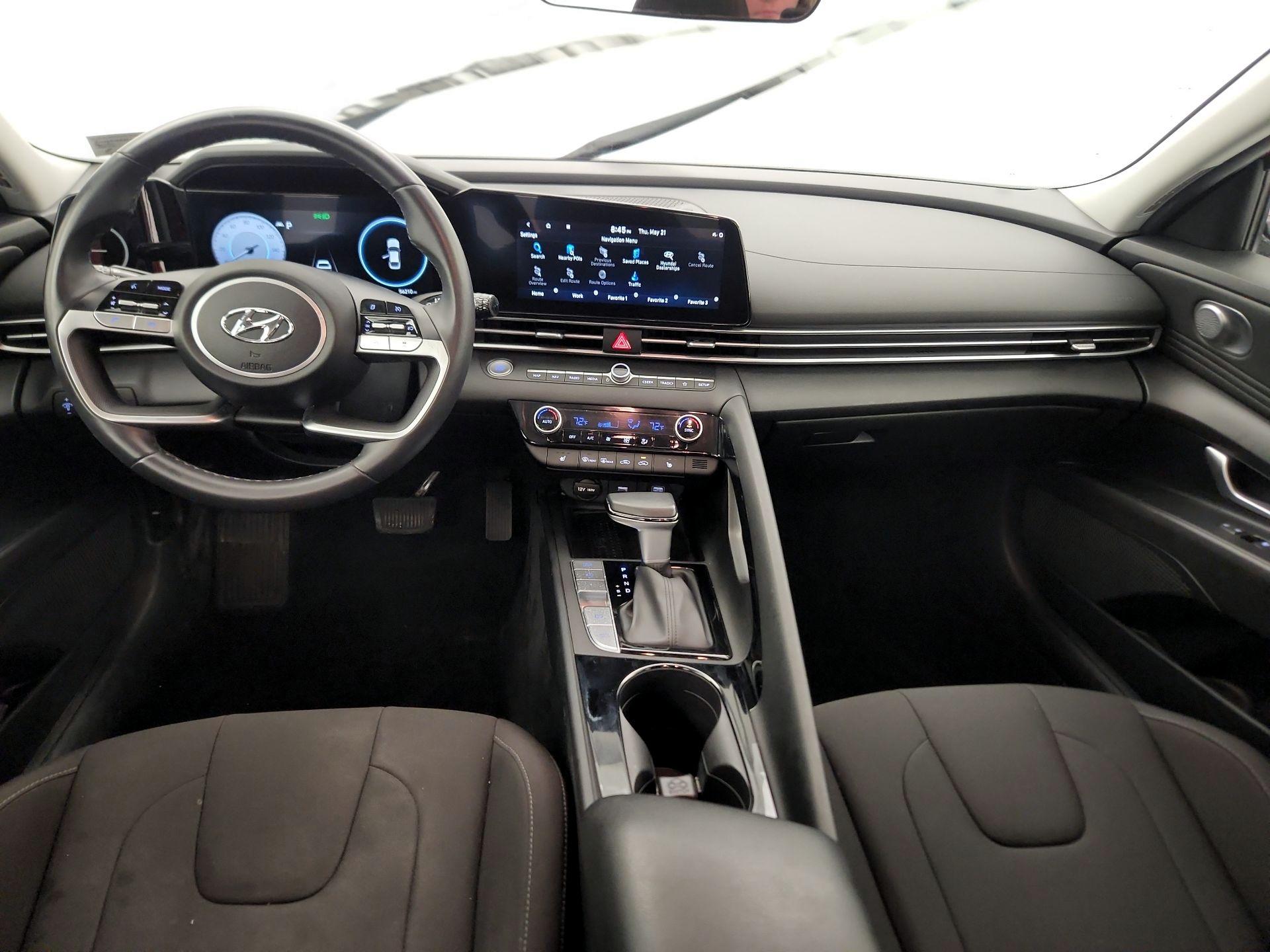 Thumbnail: 2023 Hyundai Elantra - 9