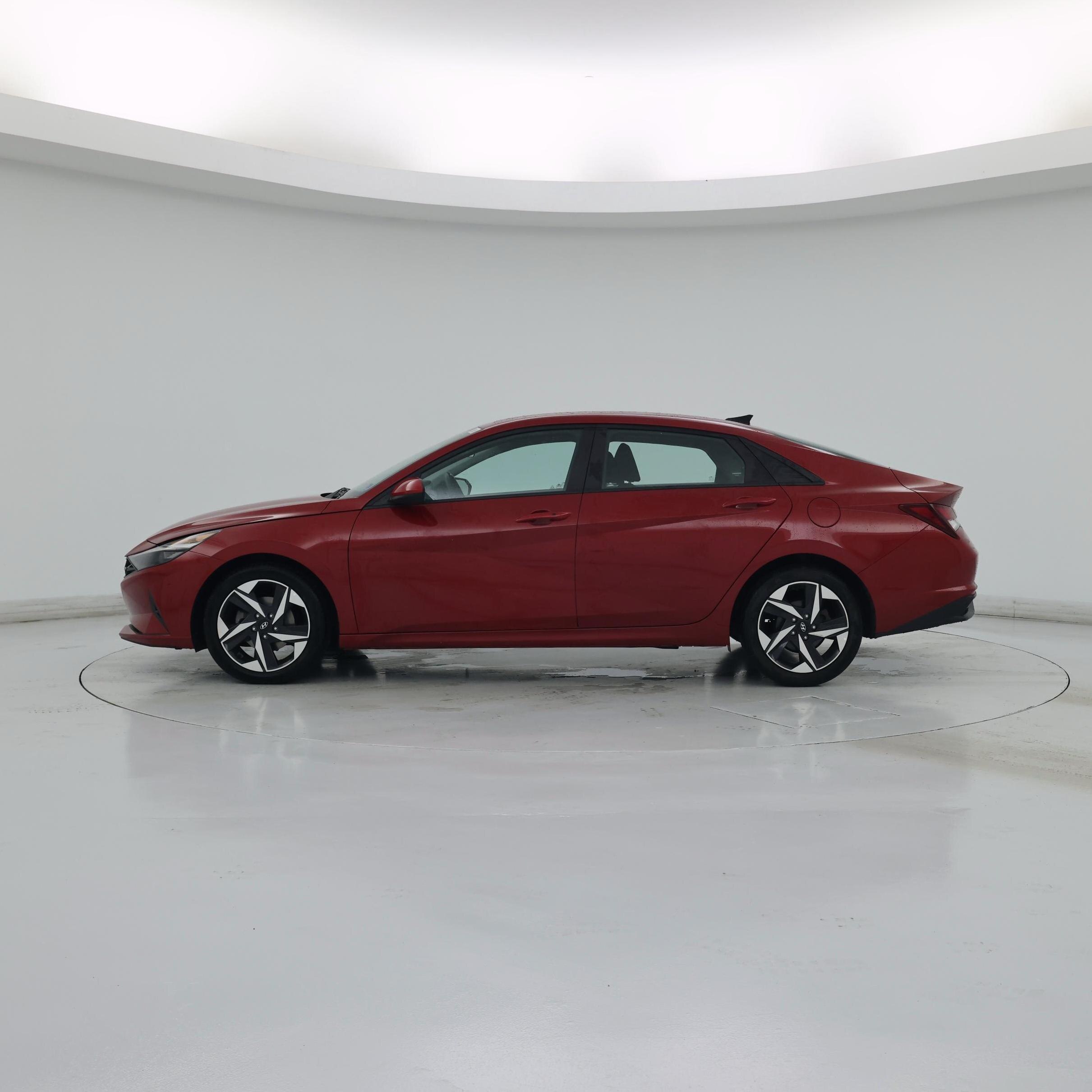 Thumbnail: 2023 Hyundai Elantra - 3