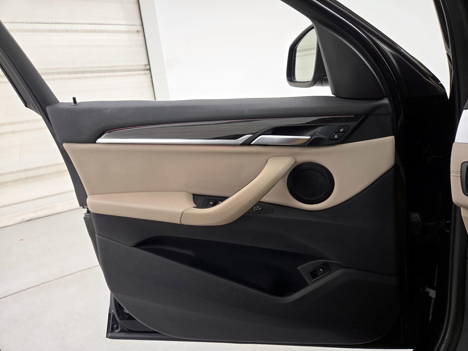 Thumbnail: 2021 BMW X1 - 12