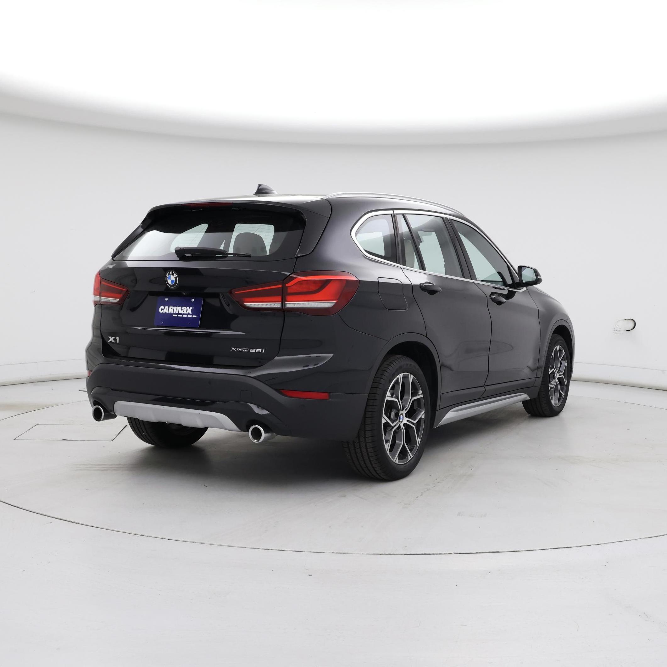 Thumbnail: 2021 BMW X1 - 8