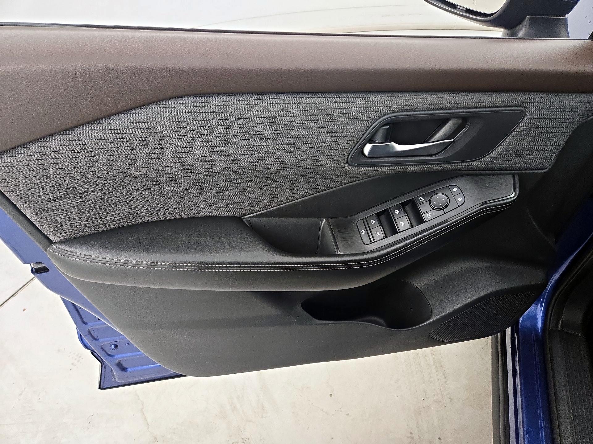 Thumbnail: 2021 Nissan Rogue - 12