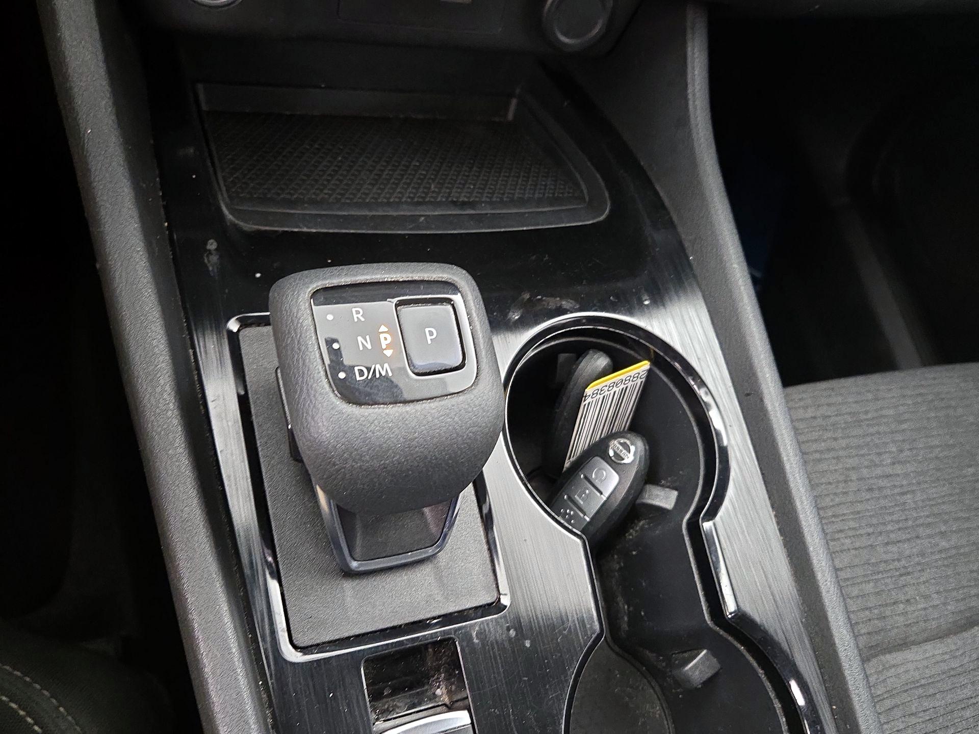 Thumbnail: 2021 Nissan Rogue - 17