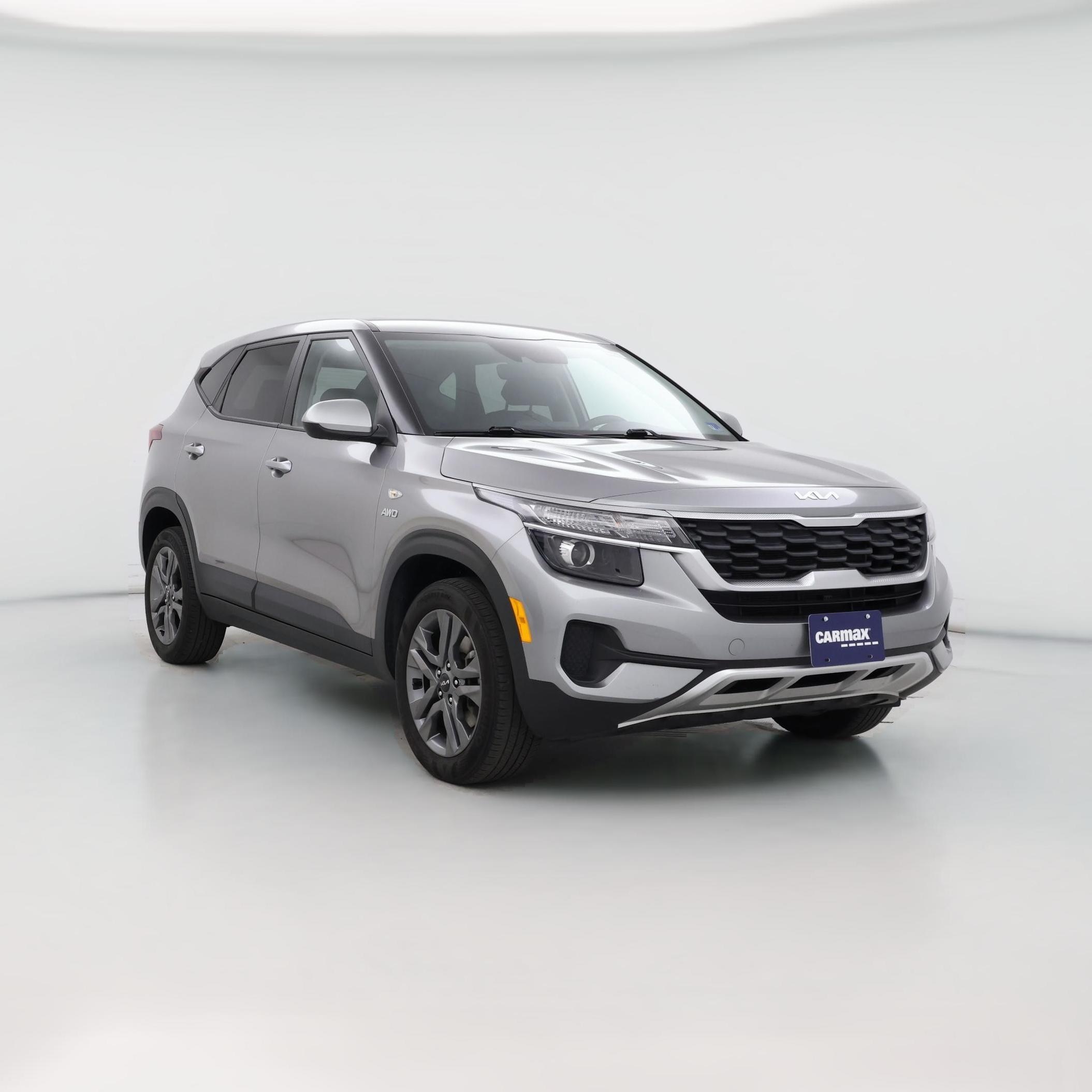 Thumbnail: 2023 Kia Seltos - 1