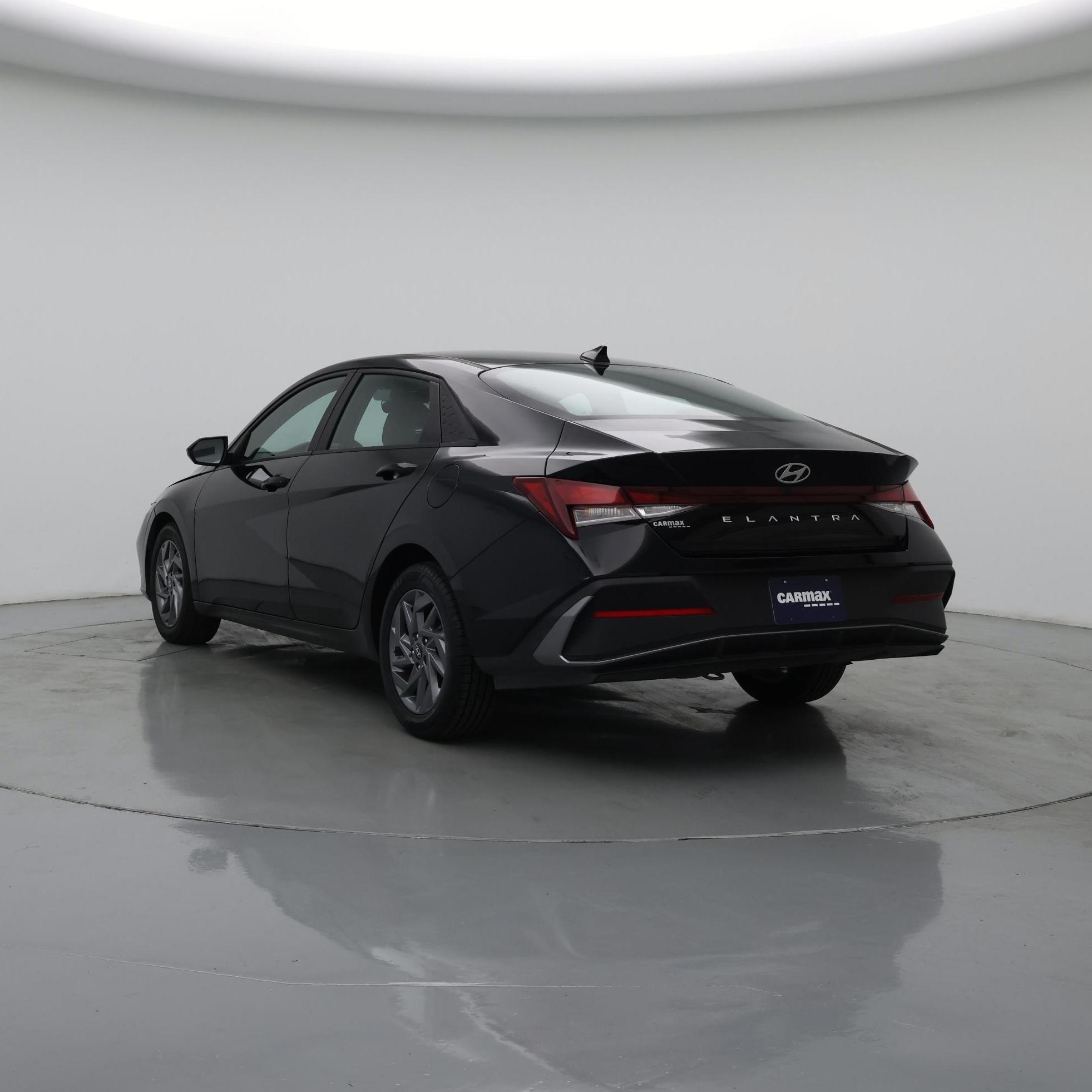 Thumbnail: 2024 Hyundai Elantra - 2