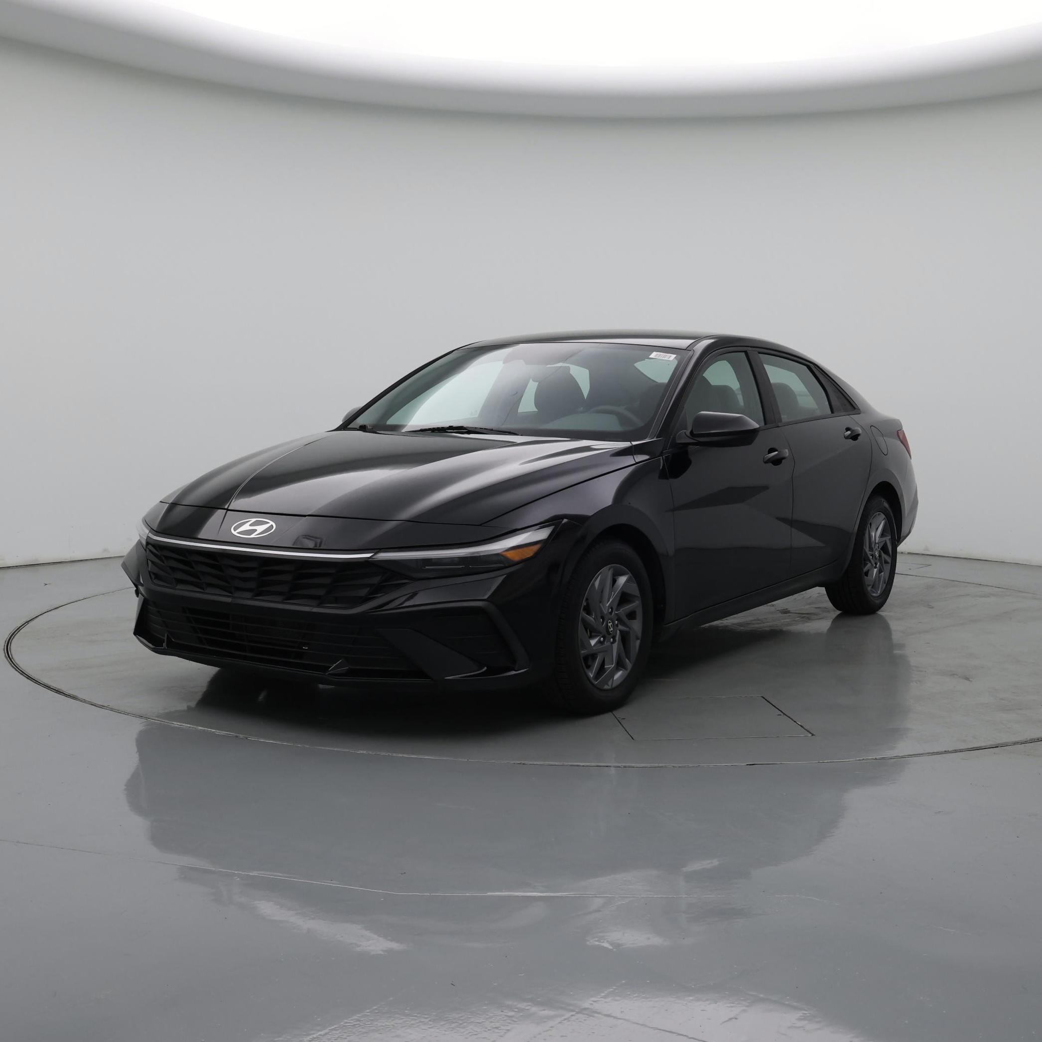 Thumbnail: 2024 Hyundai Elantra - 4