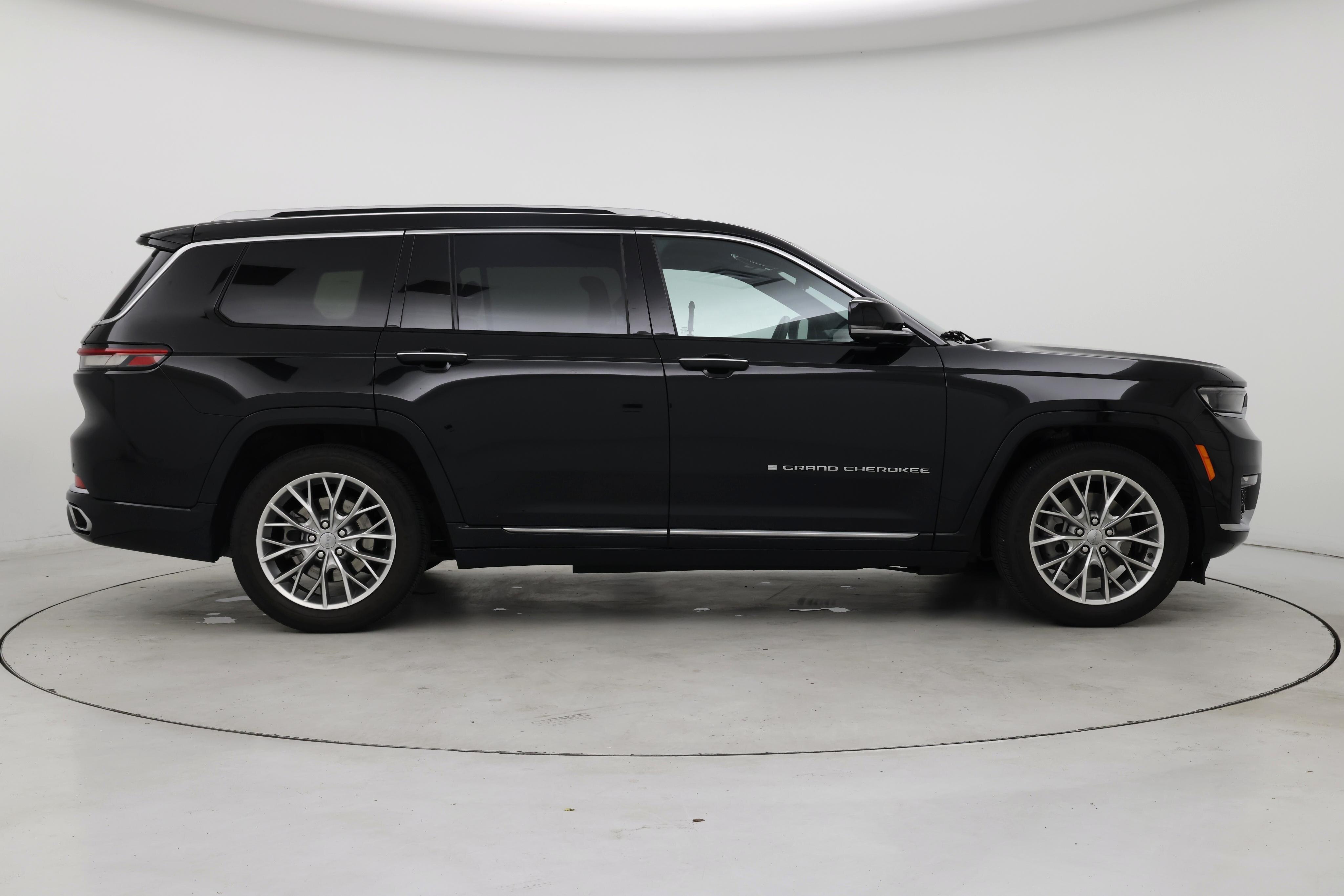 Thumbnail: 2023 Jeep Grand Cherokee L - 7