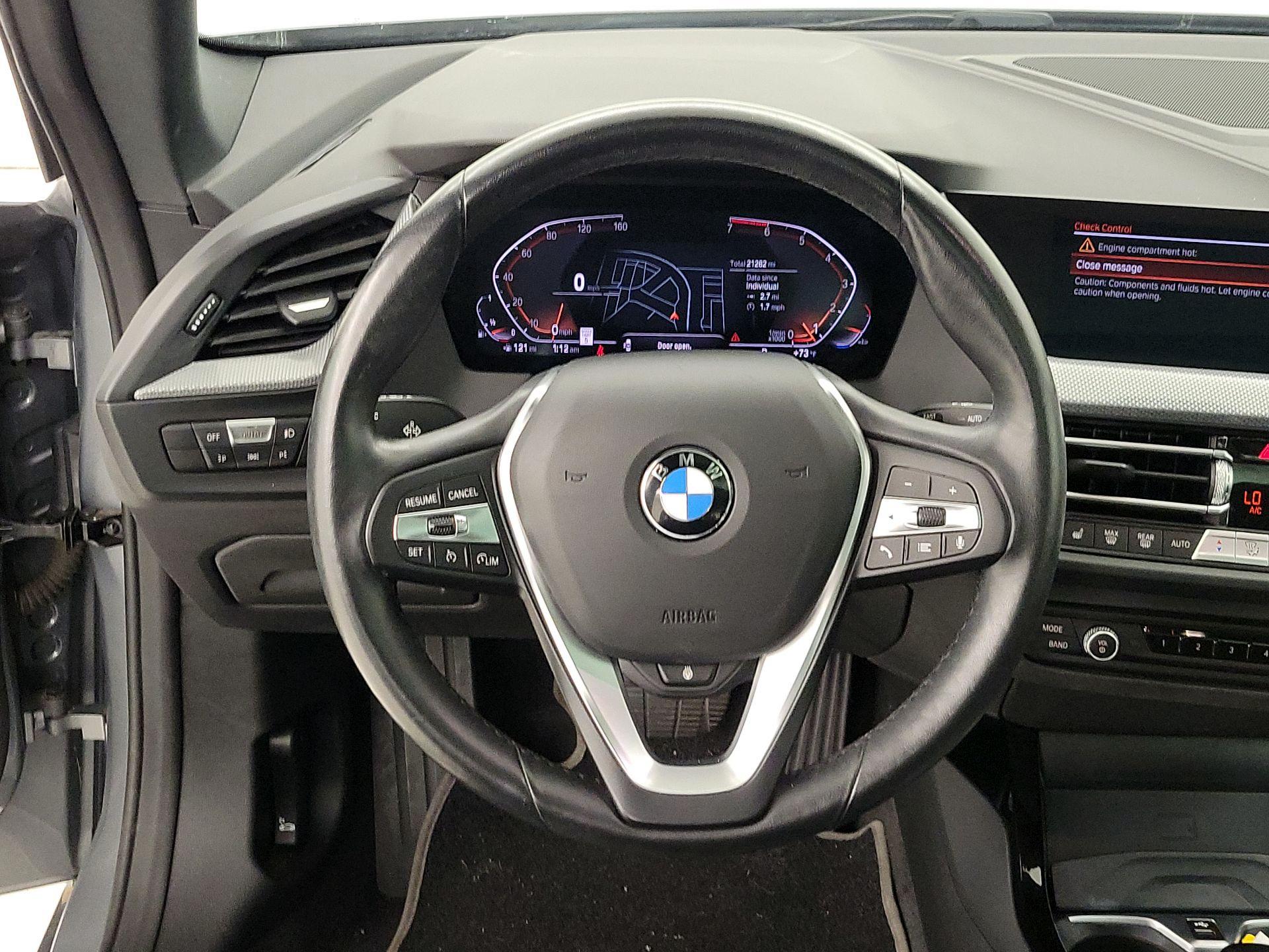Thumbnail: 2024 BMW 2 Series - 10