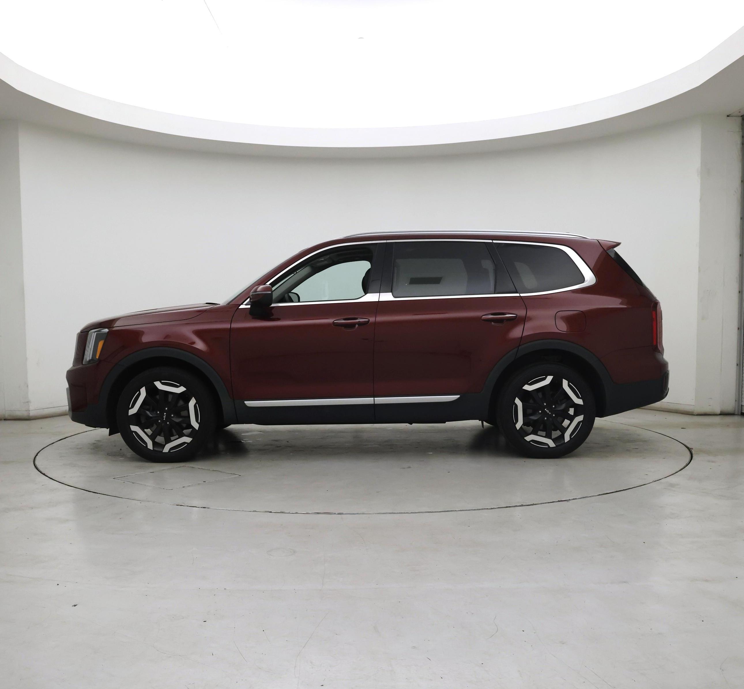 Thumbnail: 2023 Kia Telluride - 3