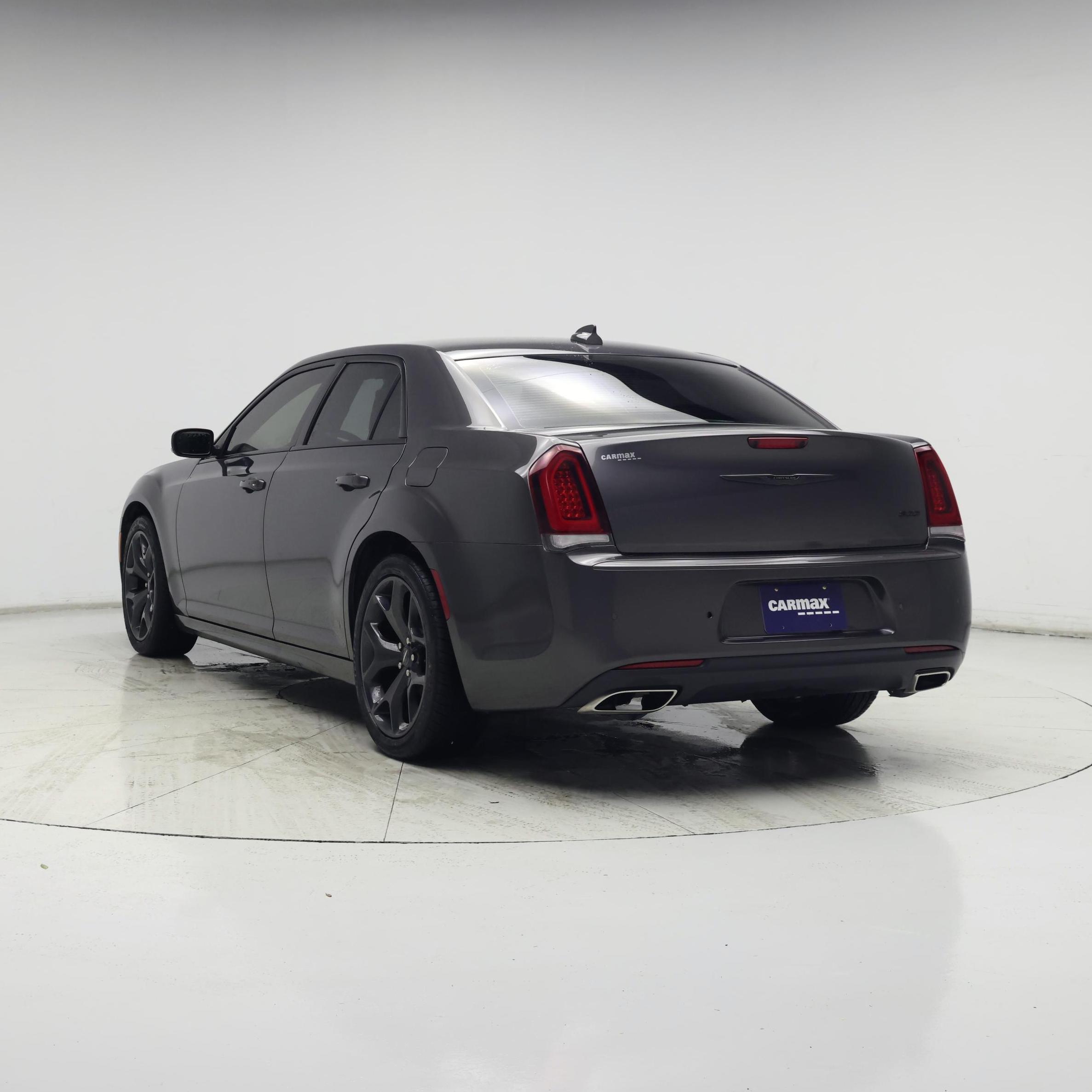 Thumbnail: 2023 Chrysler 300 - 2
