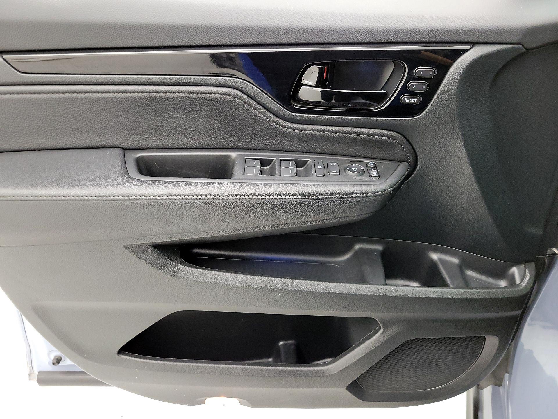 Thumbnail: 2023 Honda Odyssey - 12