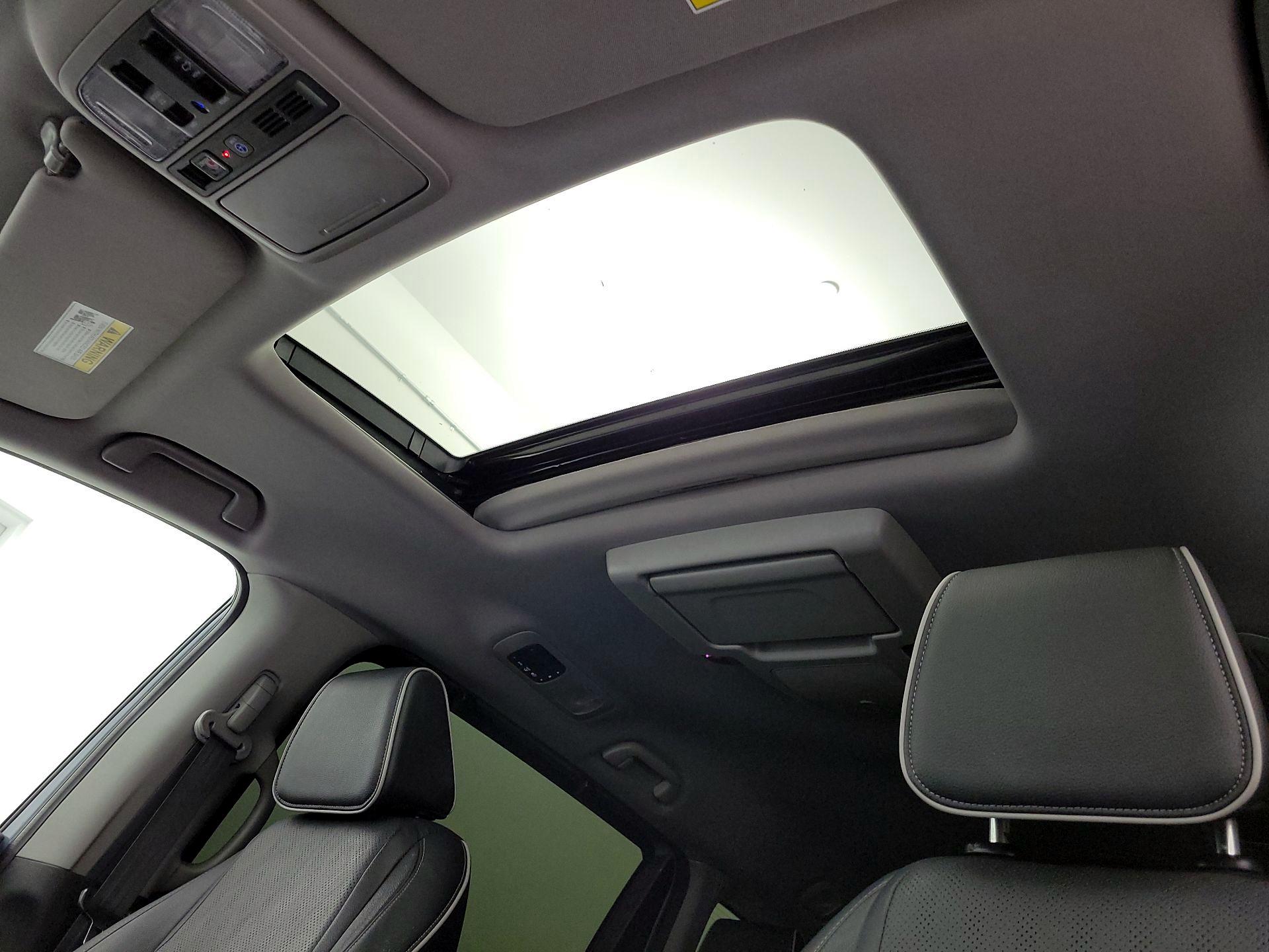 Thumbnail: 2023 Honda Odyssey - 20