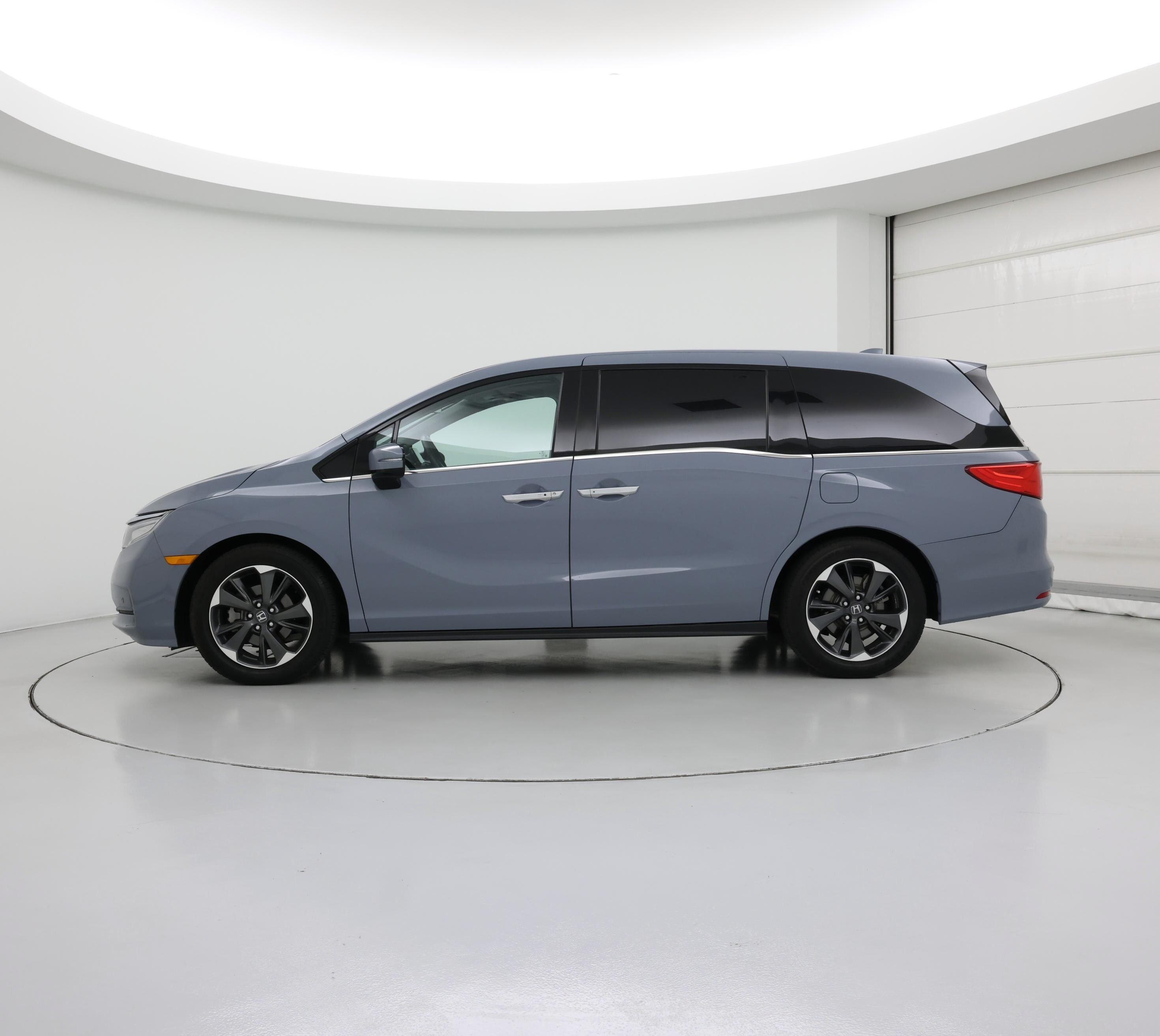 Thumbnail: 2023 Honda Odyssey - 3