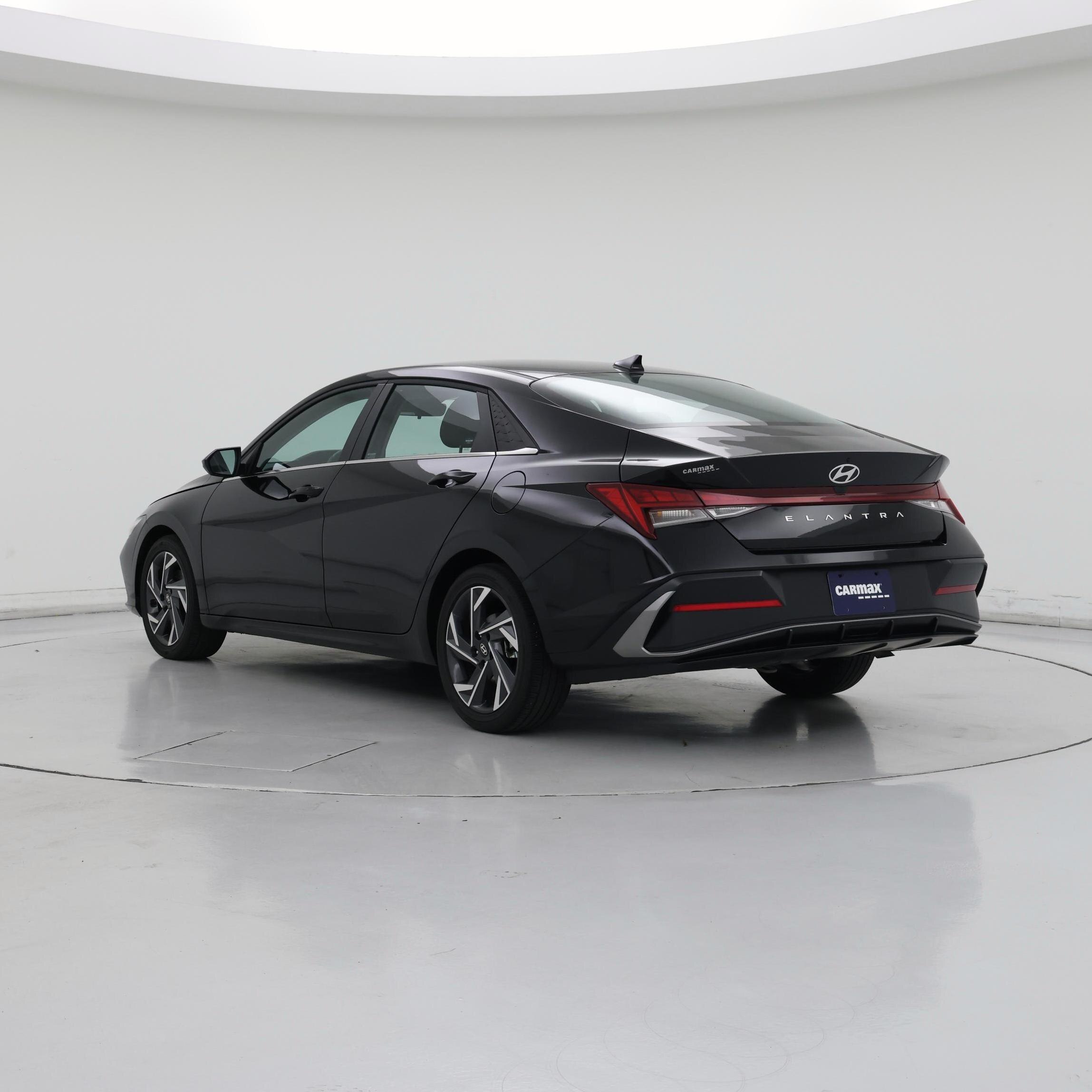 Thumbnail: 2025 Hyundai Elantra - 2