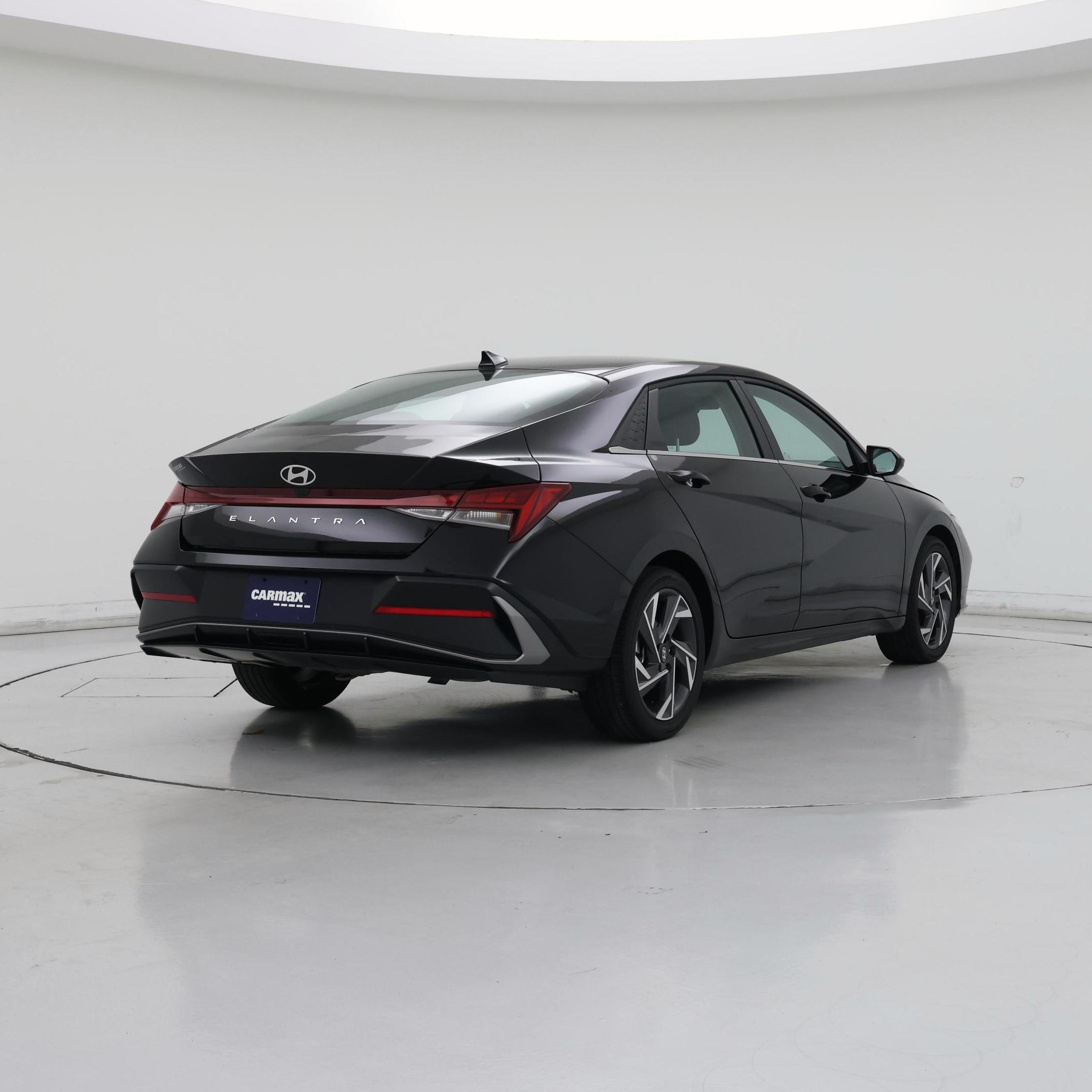 Thumbnail: 2025 Hyundai Elantra - 8