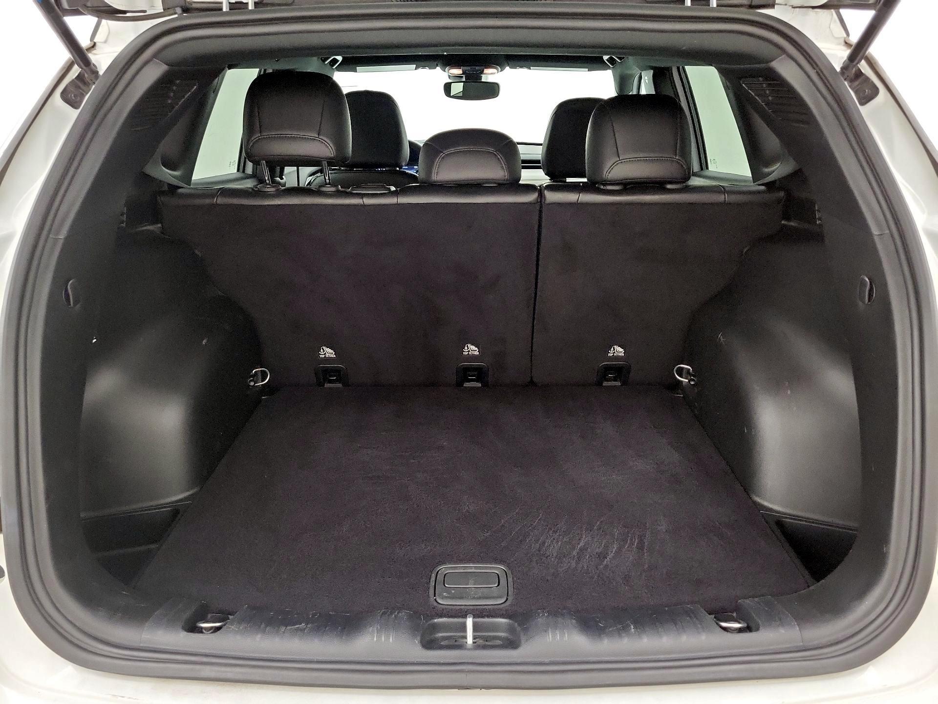 Thumbnail: 2023 Jeep Compass - 20