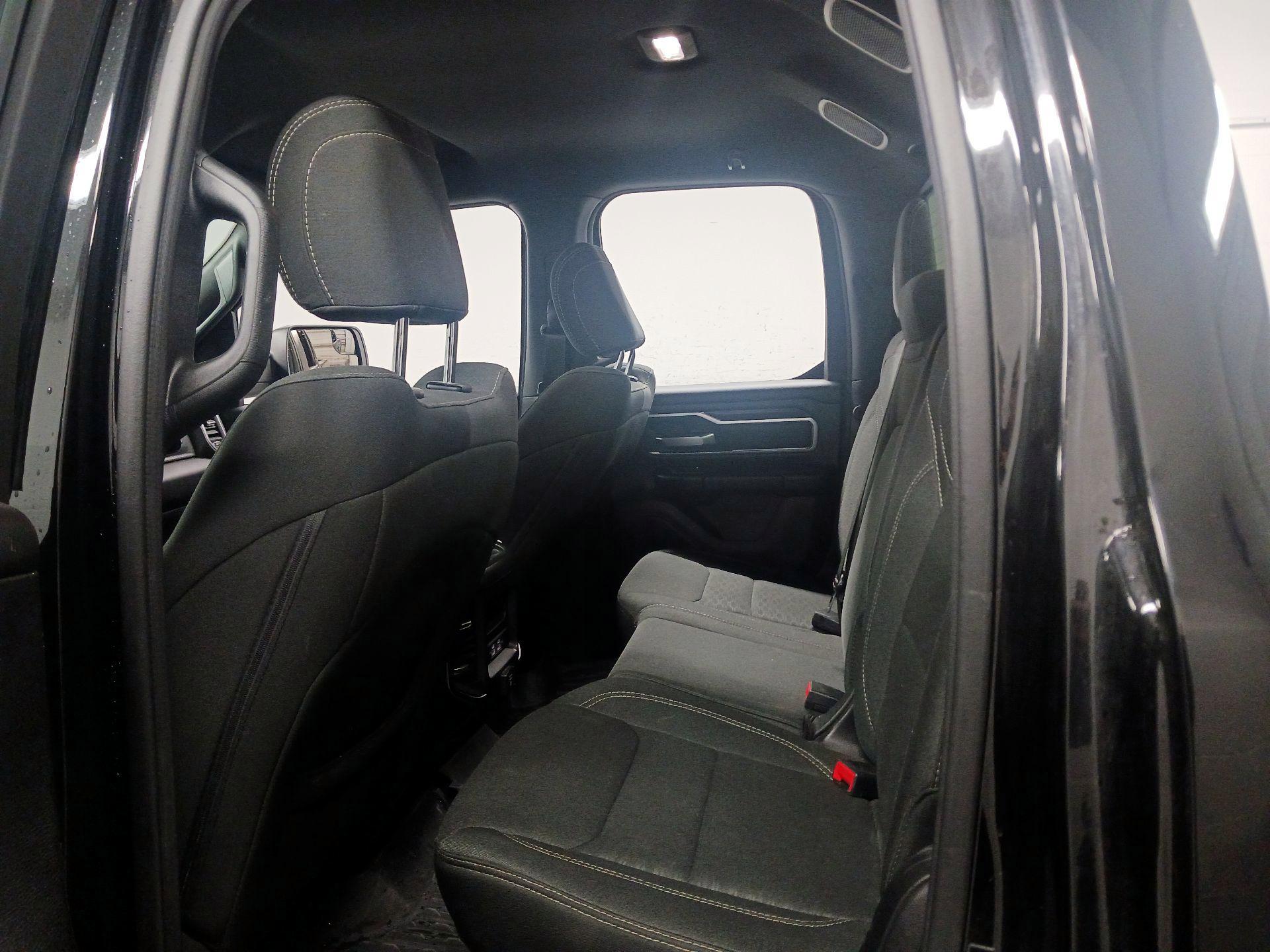 Thumbnail: 2025 RAM 1500 - 18