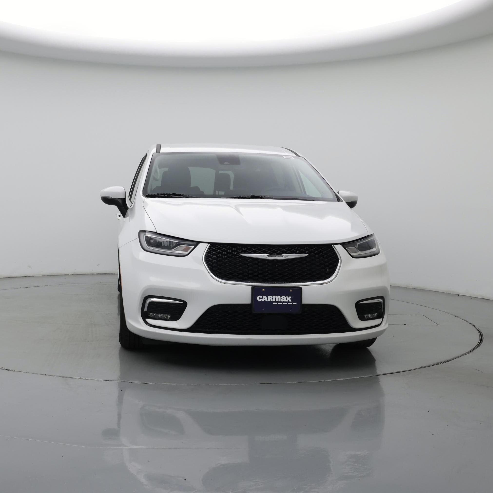 Thumbnail: 2023 Chrysler Pacifica - 5