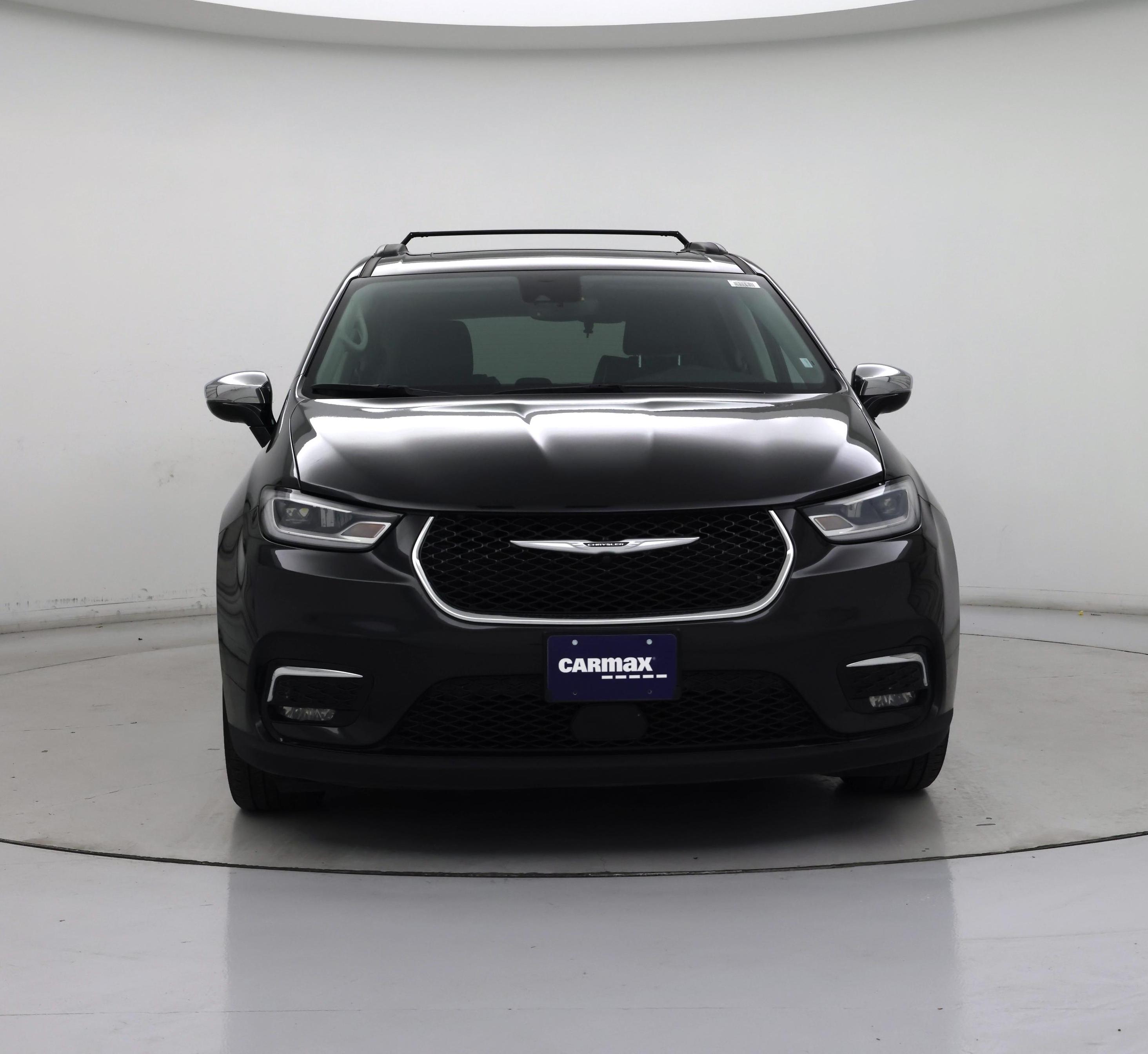 Thumbnail: 2023 Chrysler Pacifica - 5