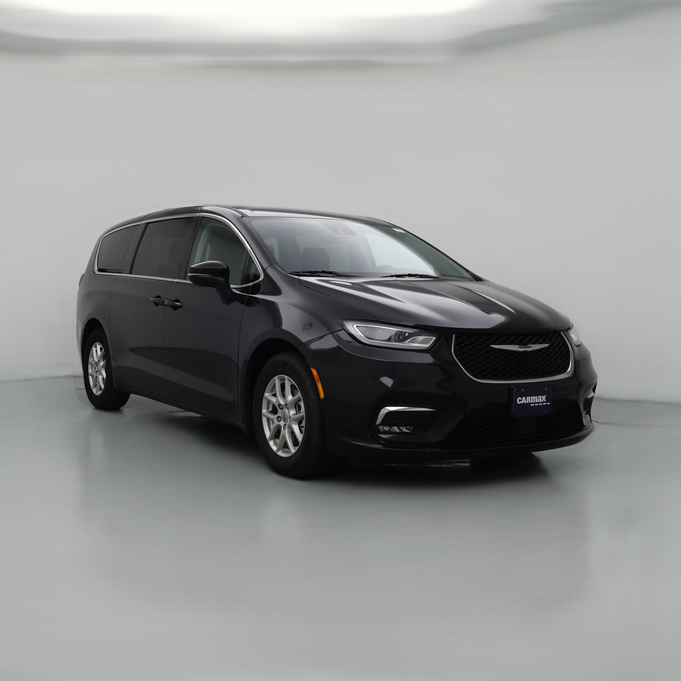 Thumbnail: 2023 Chrysler Pacifica - 1