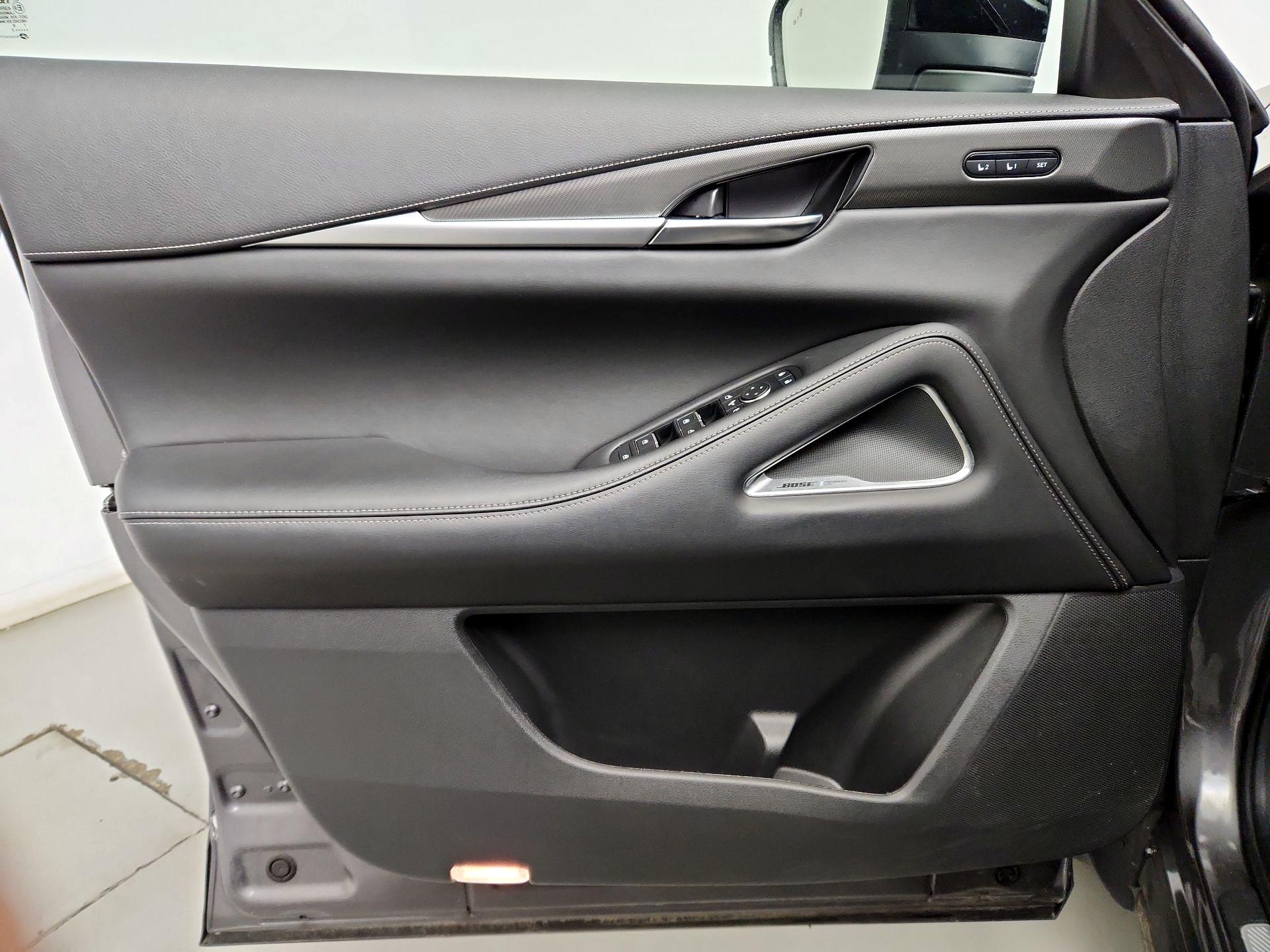 Thumbnail: 2023 INFINITI QX60 - 12