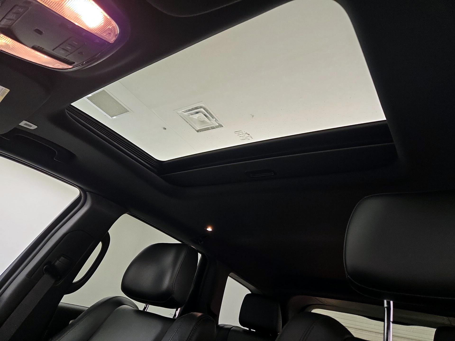 Thumbnail: 2021 Jeep Grand Cherokee - 20