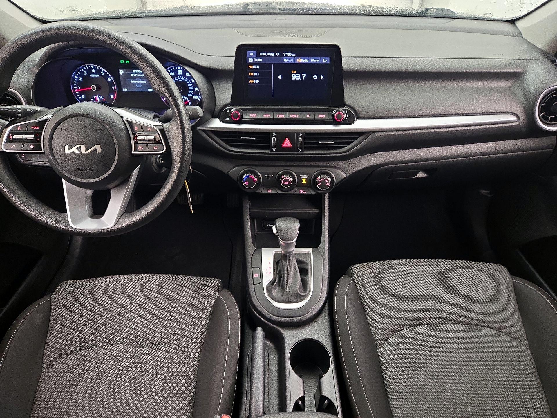 Thumbnail: 2024 Kia Forte - 9