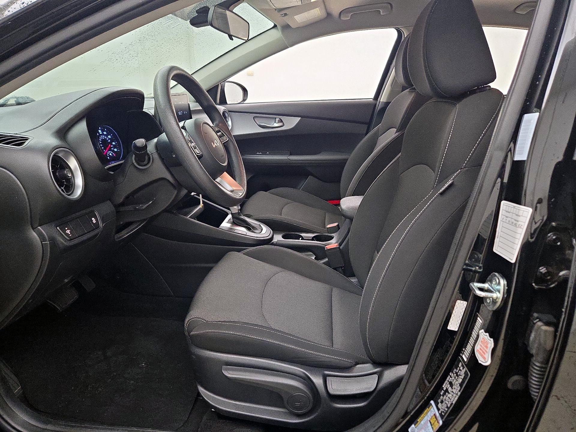 Thumbnail: 2024 Kia Forte - 11