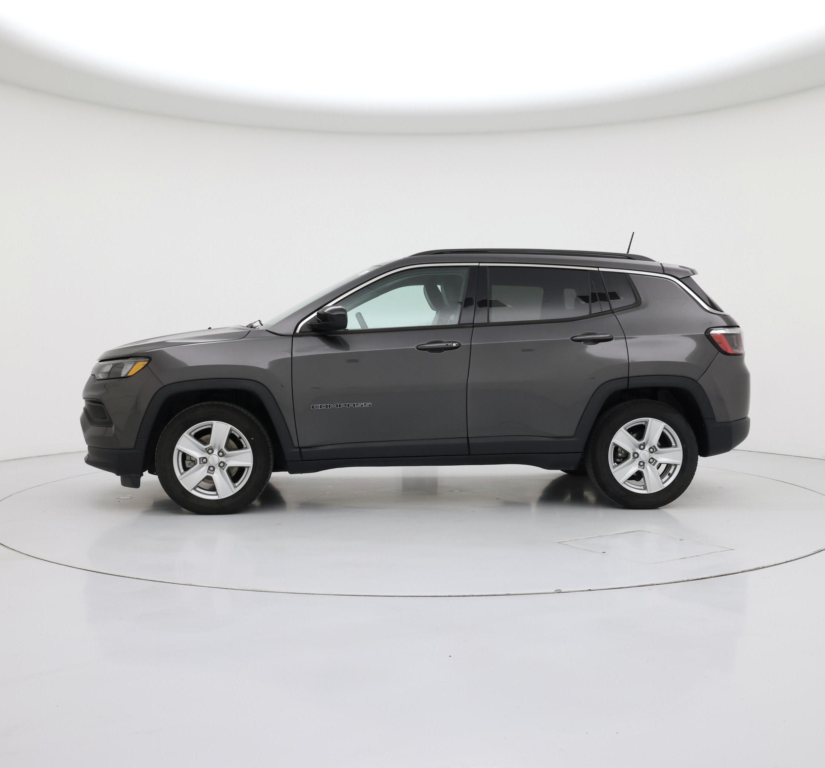 Thumbnail: 2022 Jeep Compass - 3