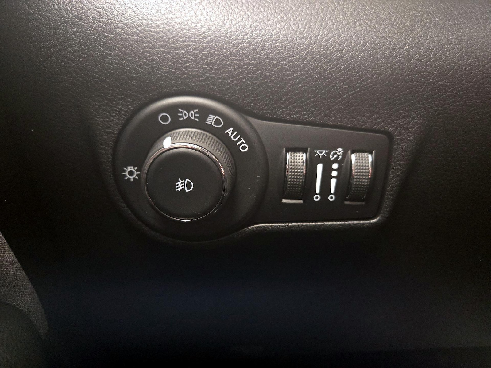 2022 Jeep Compass Latitude - Photo 14