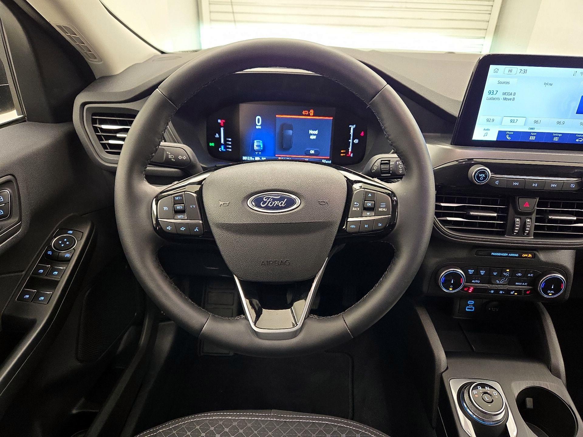 Thumbnail: 2023 Ford Escape - 10